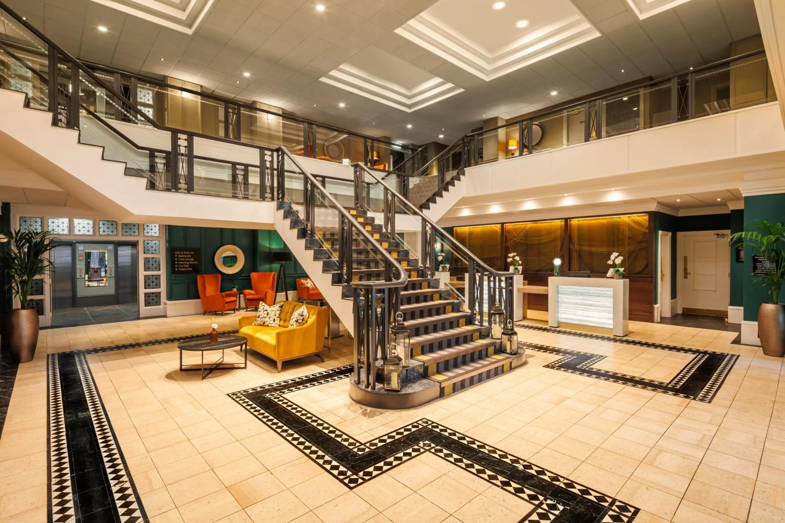 Lobby or reception in Crowne Plaza Leeds by IHG