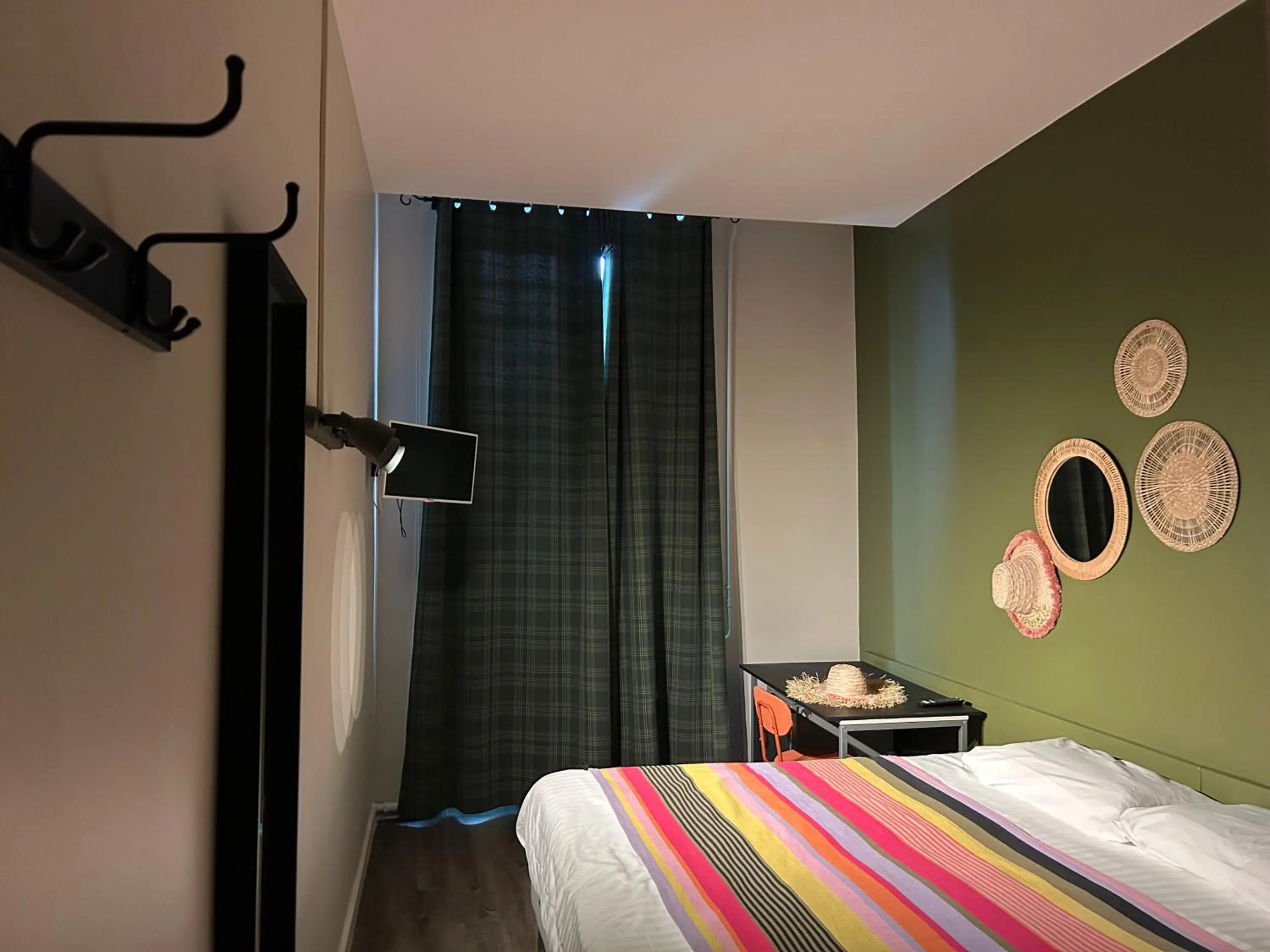 Photo of the whole room, Bed in Hôtel de la Croix-Rousse