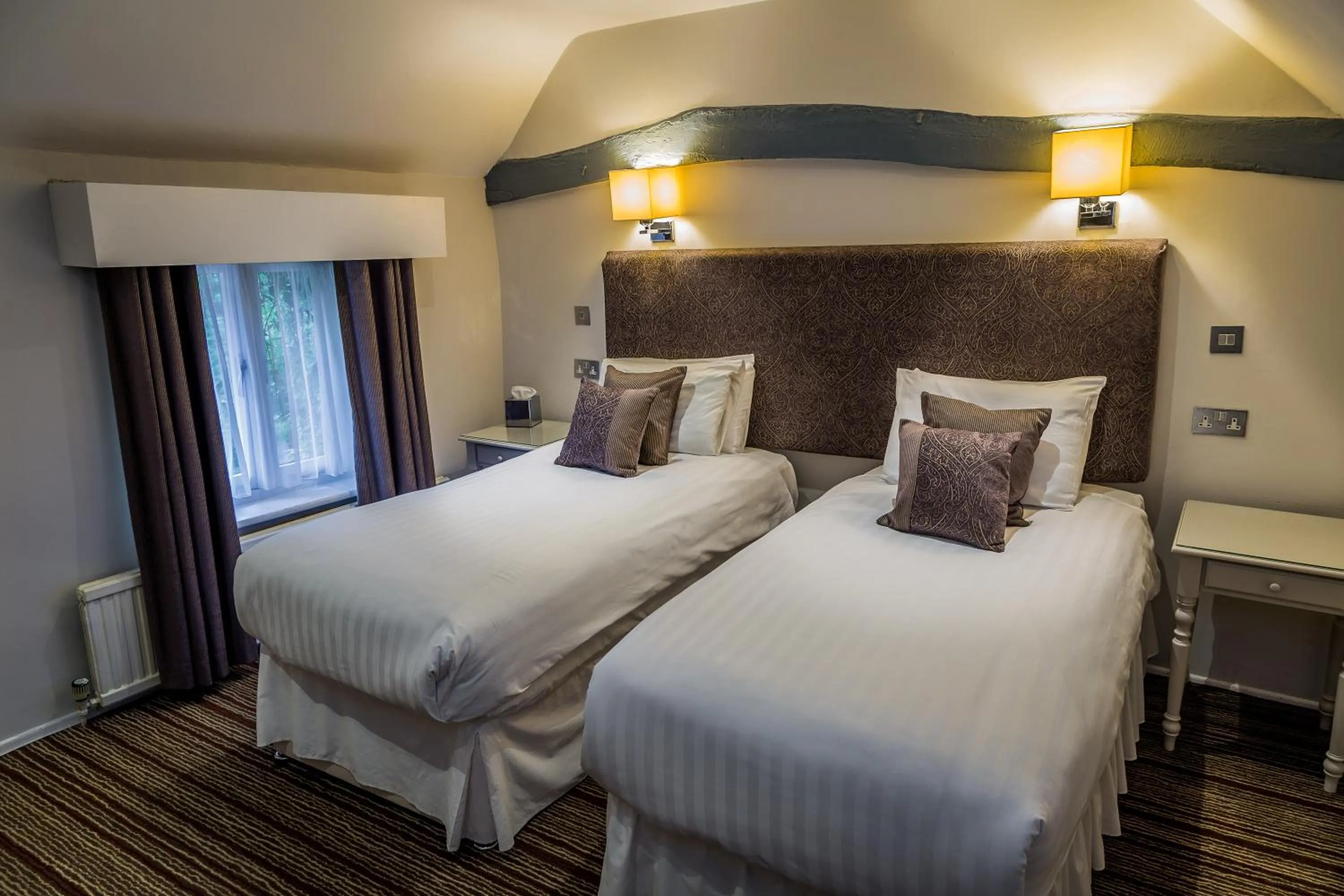 Bed in The Casa Hotel and Marco Pierre White Restaurant - Camberley West