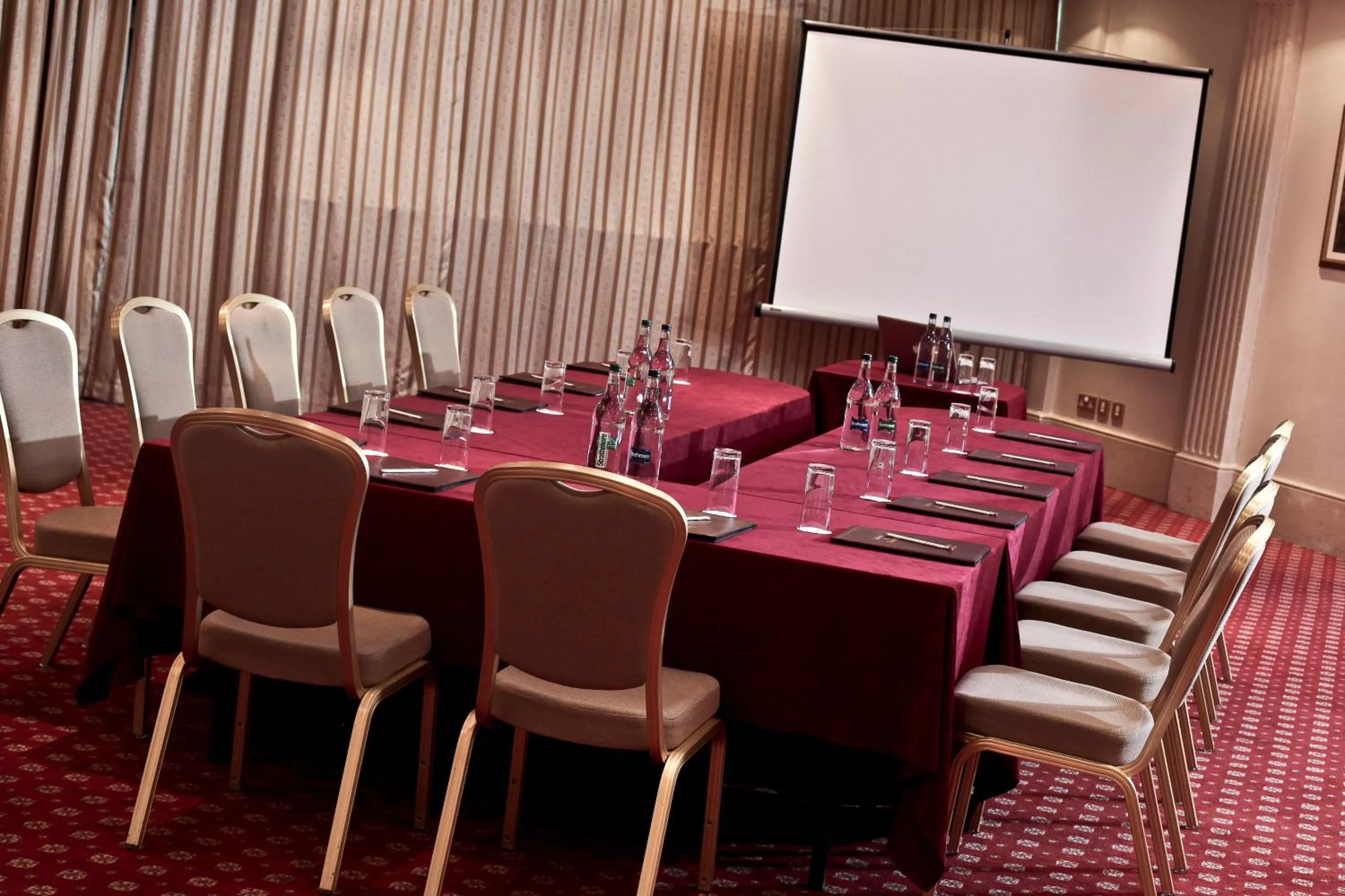Business facilities, Business Area/Conference Room in The Casa Hotel and Marco Pierre White Restaurant - Camberley West