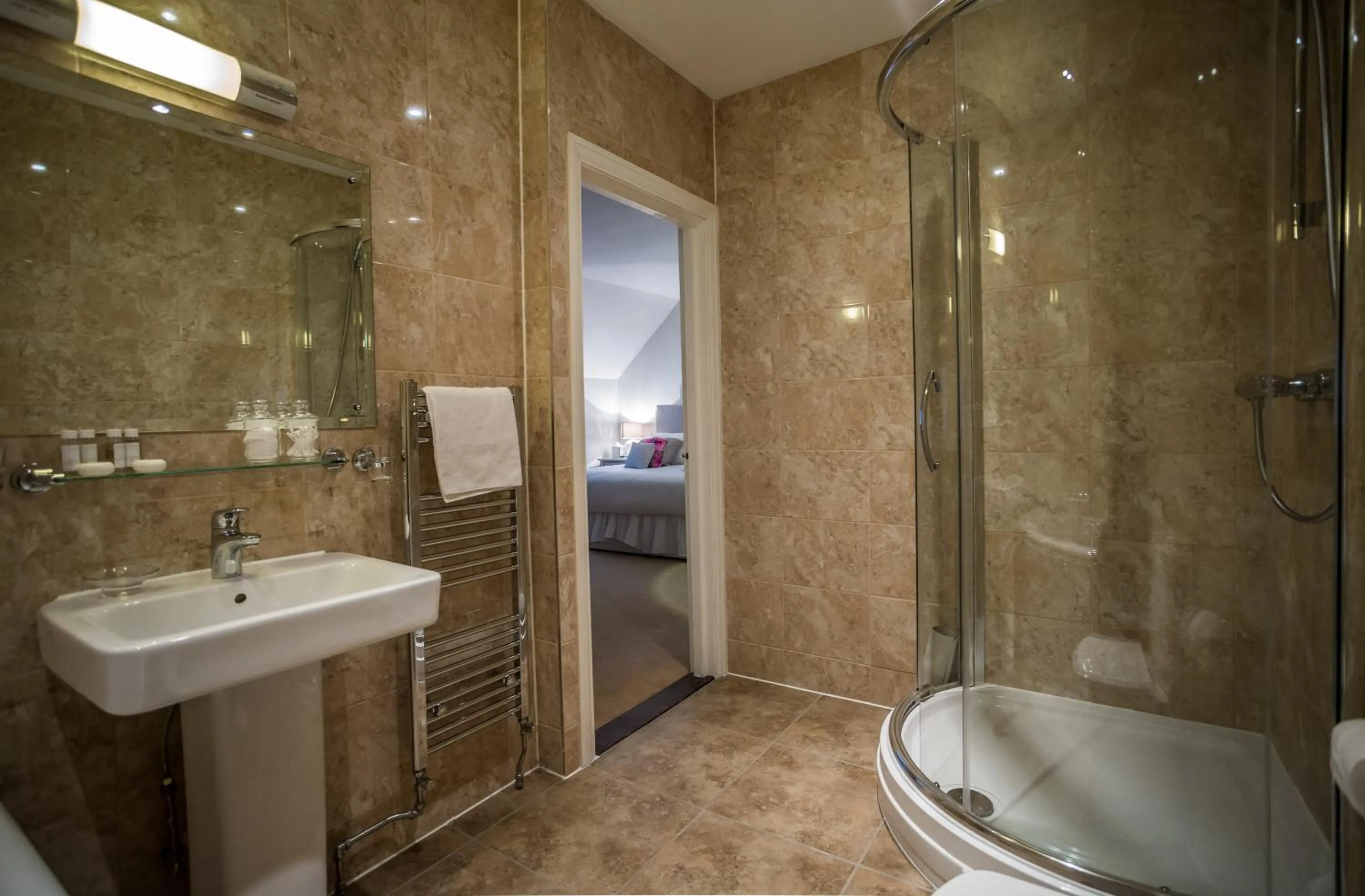 Bathroom in The Casa Hotel and Marco Pierre White Restaurant - Camberley West