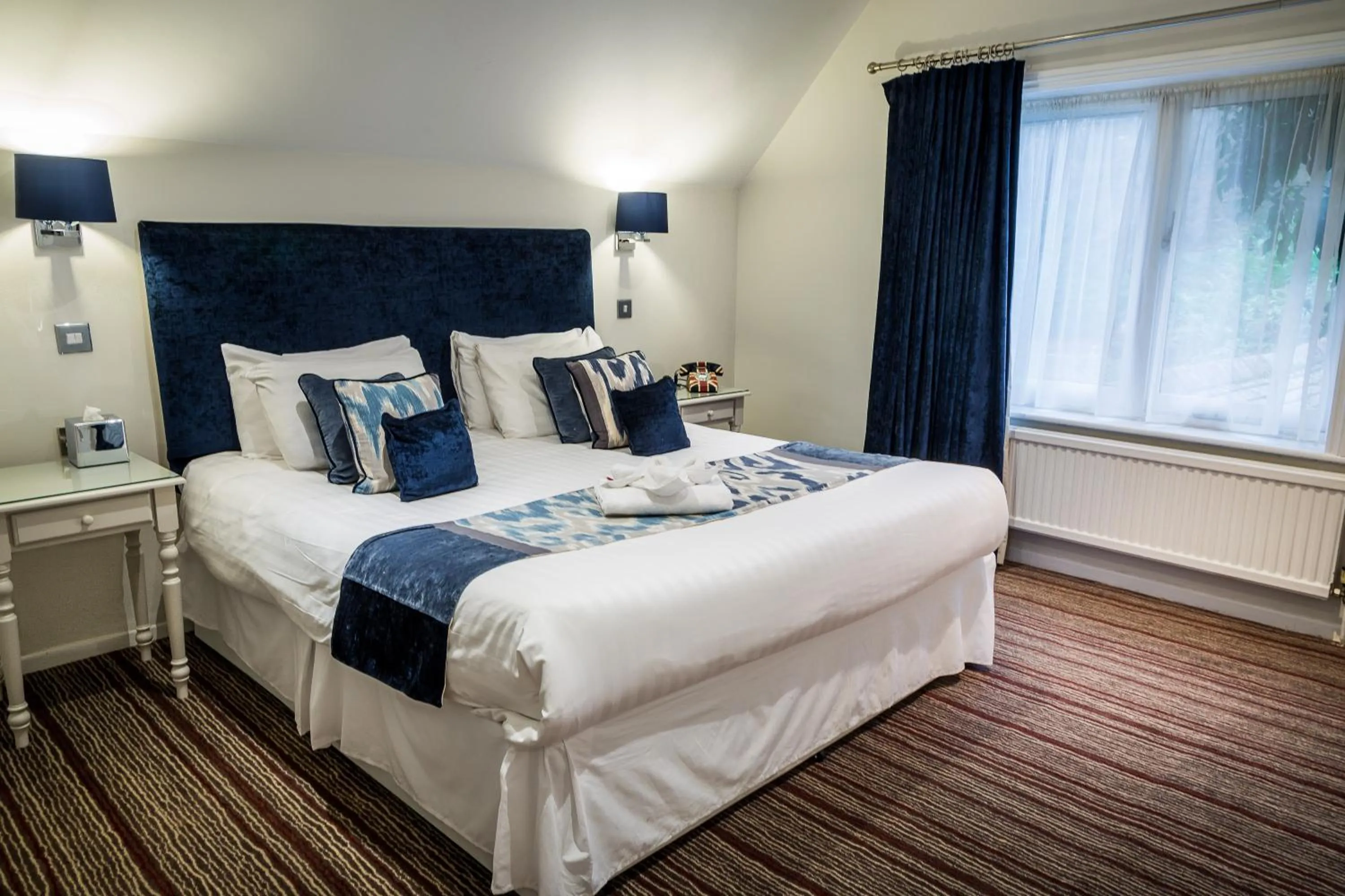 Bed in The Casa Hotel and Marco Pierre White Restaurant - Camberley West