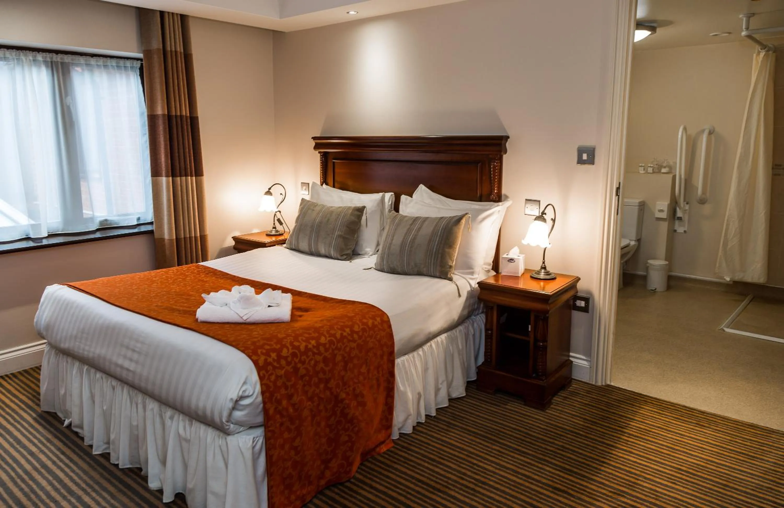 Bed in The Casa Hotel and Marco Pierre White Restaurant - Camberley West