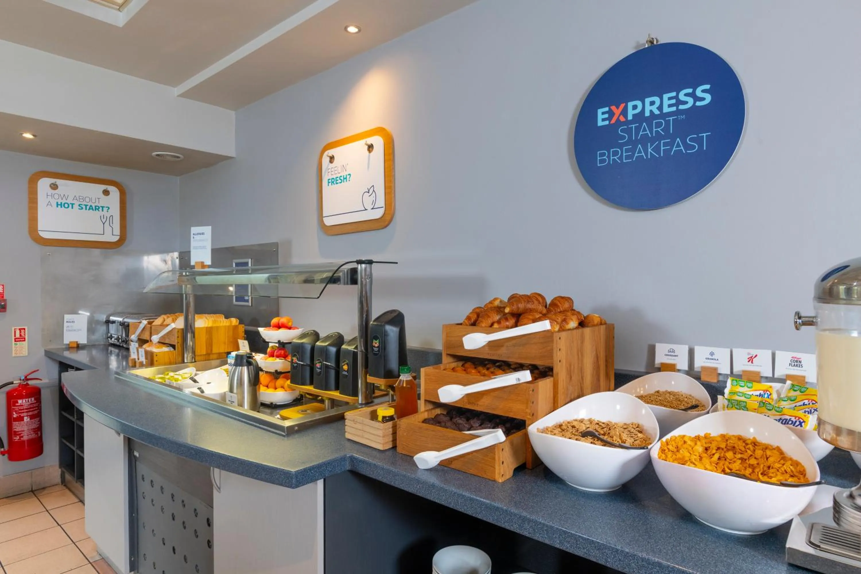 Buffet breakfast in Holiday Inn Express Droitwich Spa by IHG