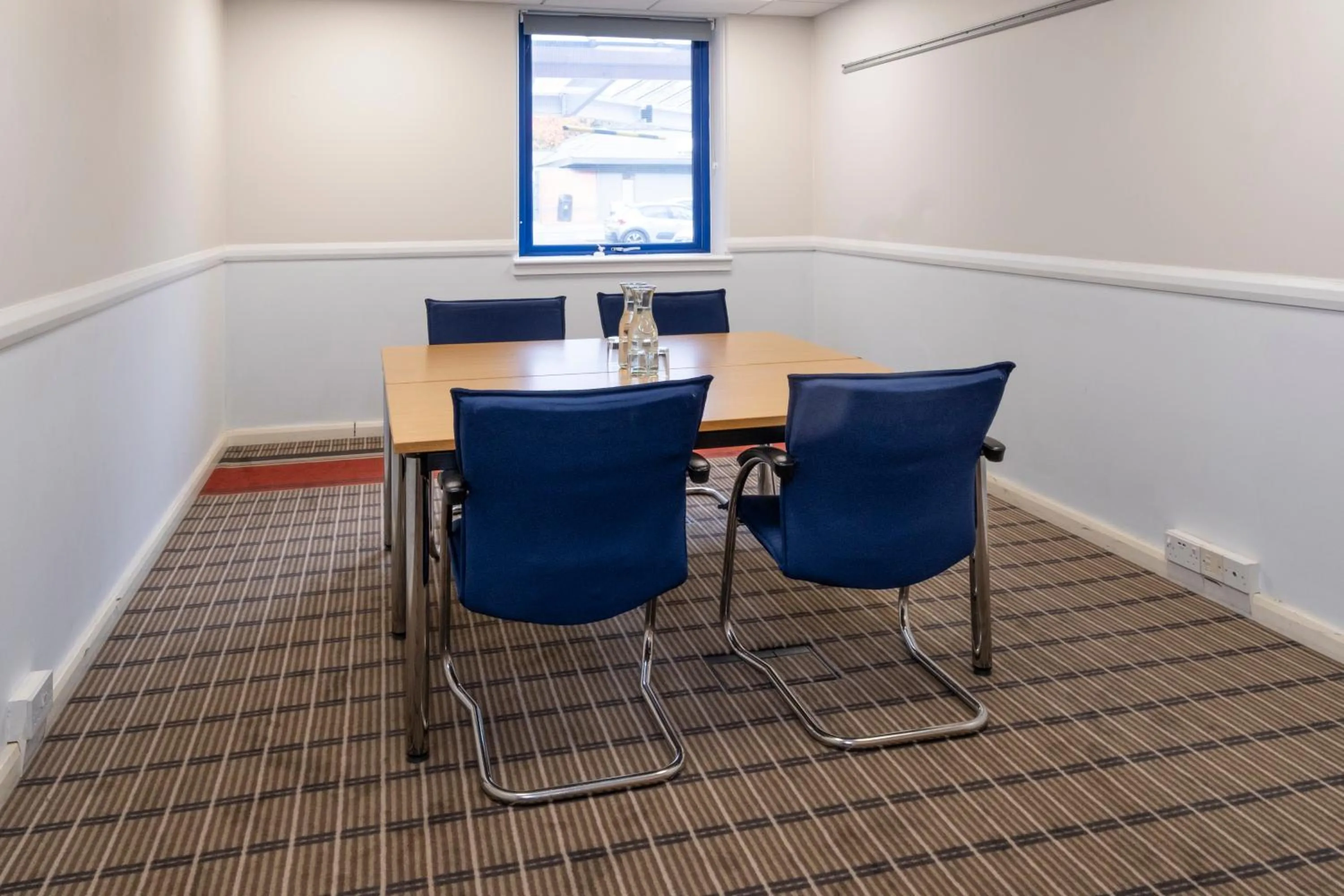Meeting/conference room in Holiday Inn Express Droitwich Spa by IHG