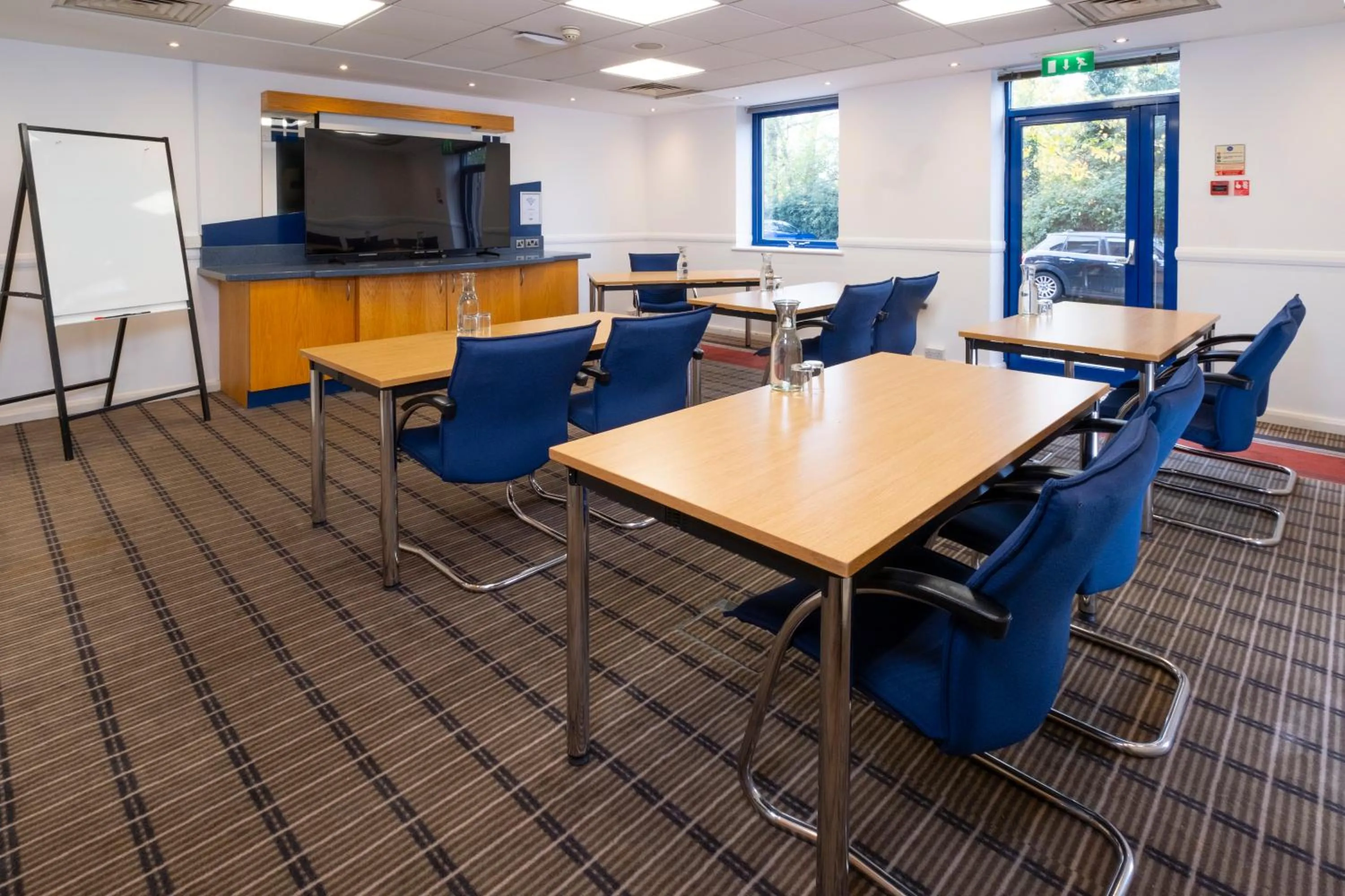 Meeting/conference room in Holiday Inn Express Droitwich Spa by IHG