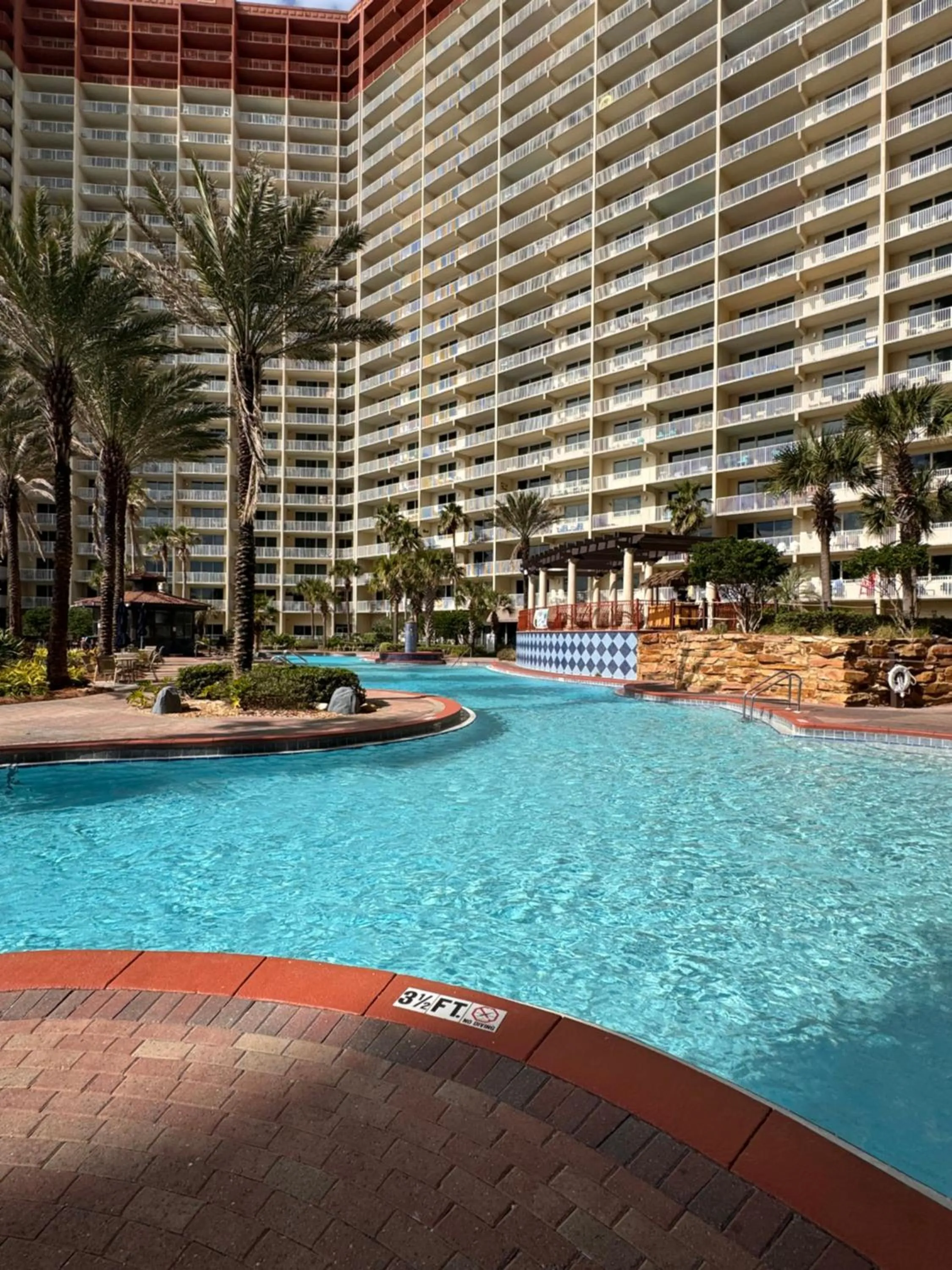 Swimming pool in Shores of Panama Resort