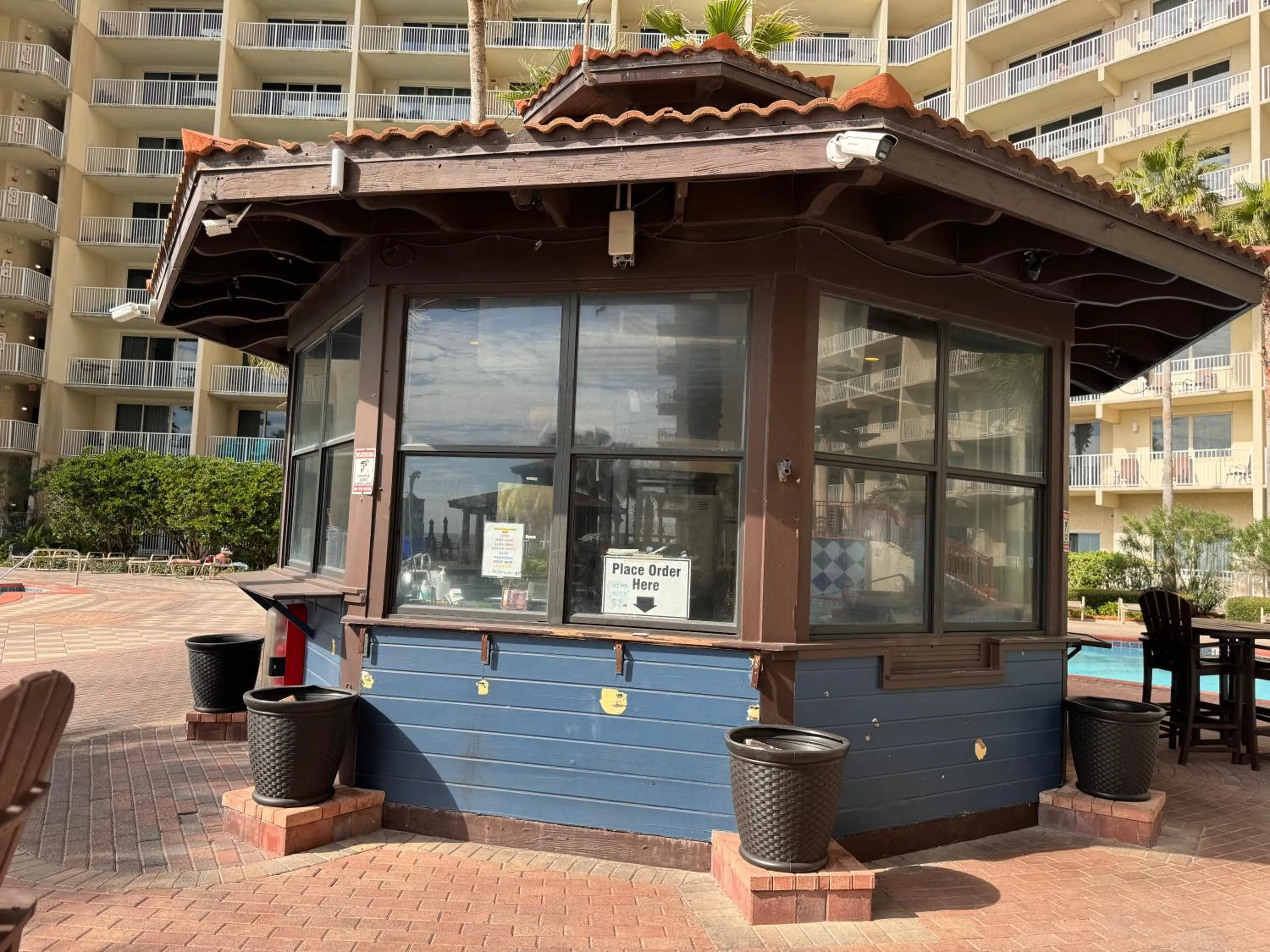 Restaurant/places to eat in Shores of Panama Resort