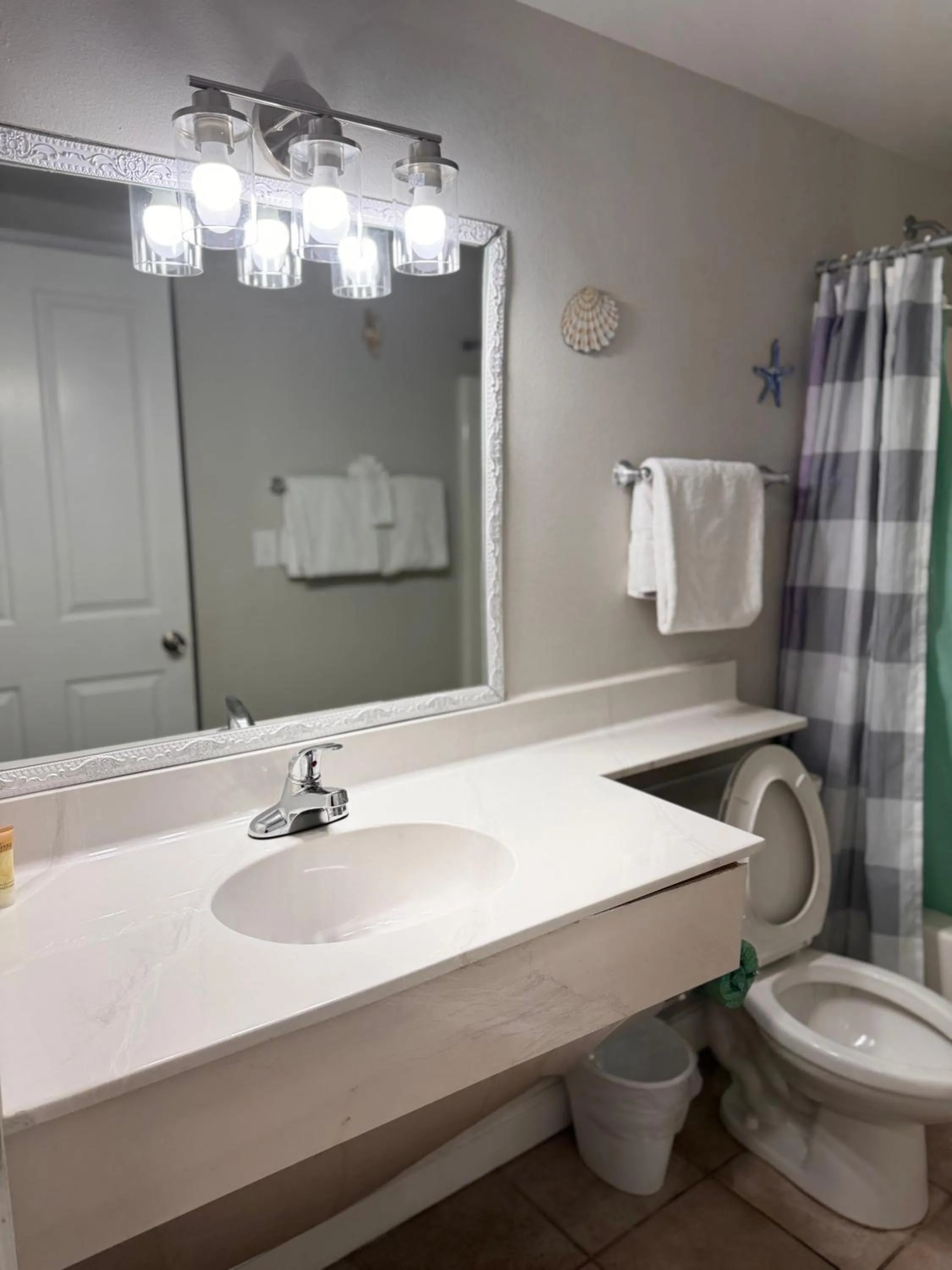 Bathroom in Shores of Panama Resort
