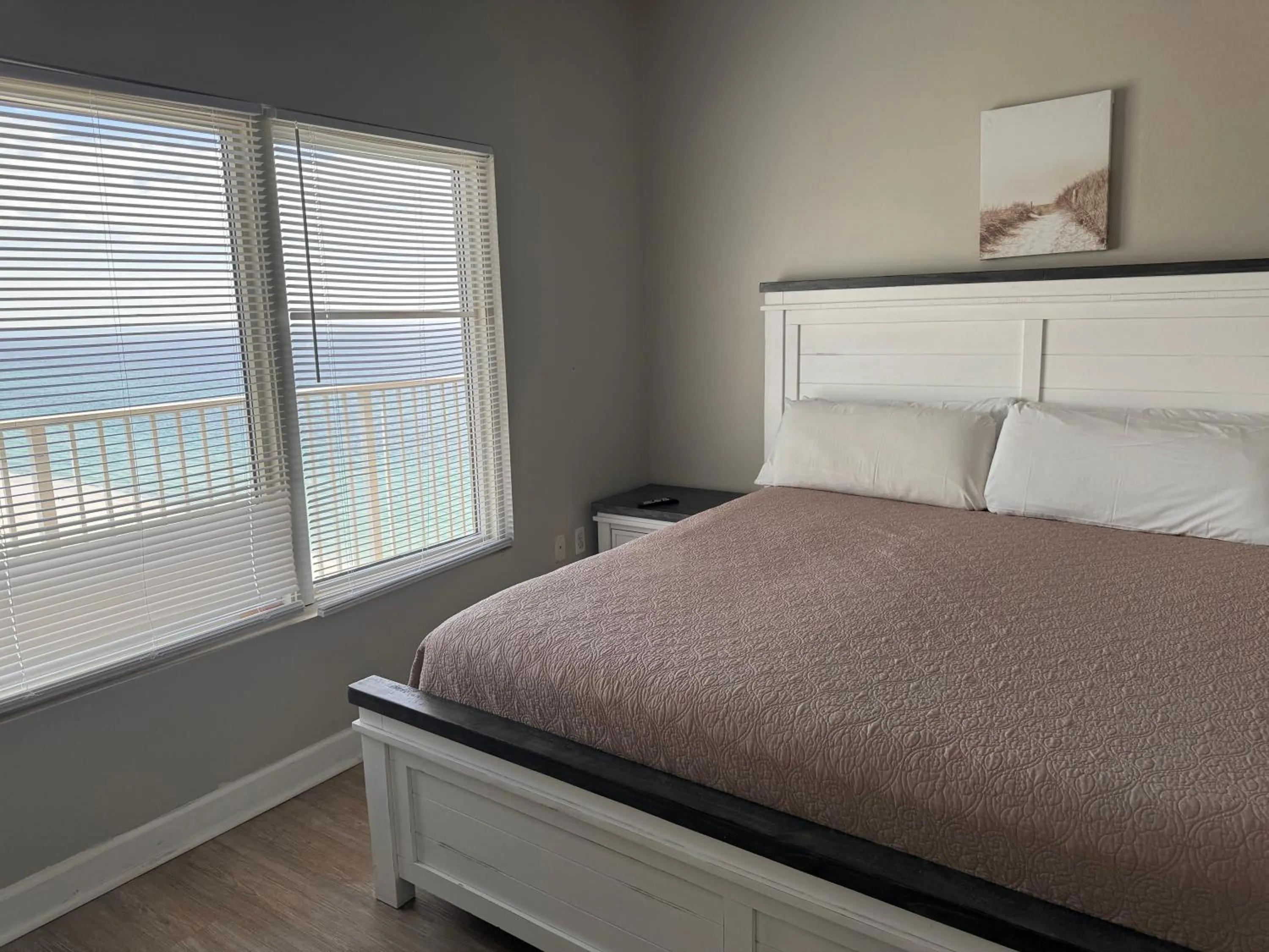 Bedroom, Bed in Shores of Panama Resort