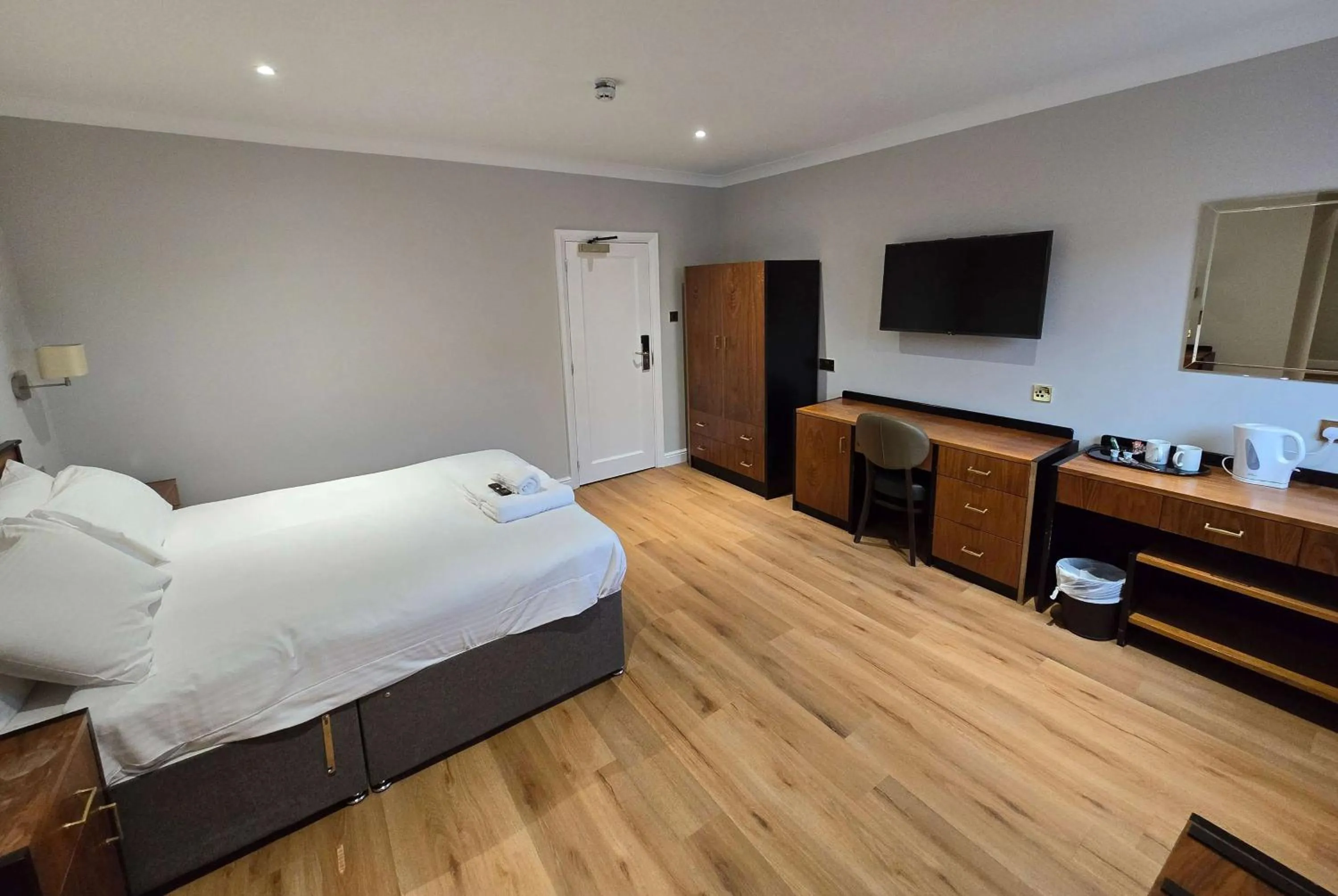 Photo of the whole room in Staindrop Hotel