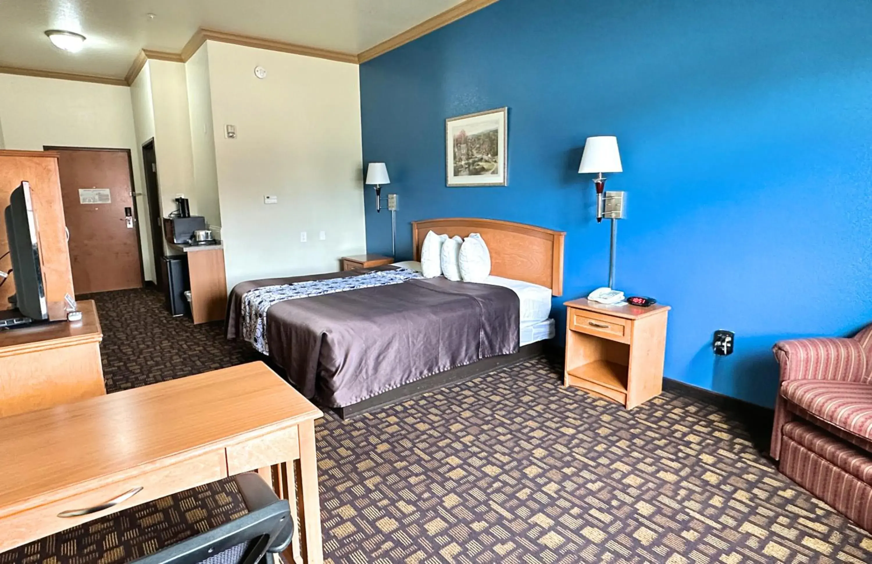 King Room - single occupancy - Disability Access in Velkommen Inn King Room - single occupancy - Disability Access in Velkommen Inn