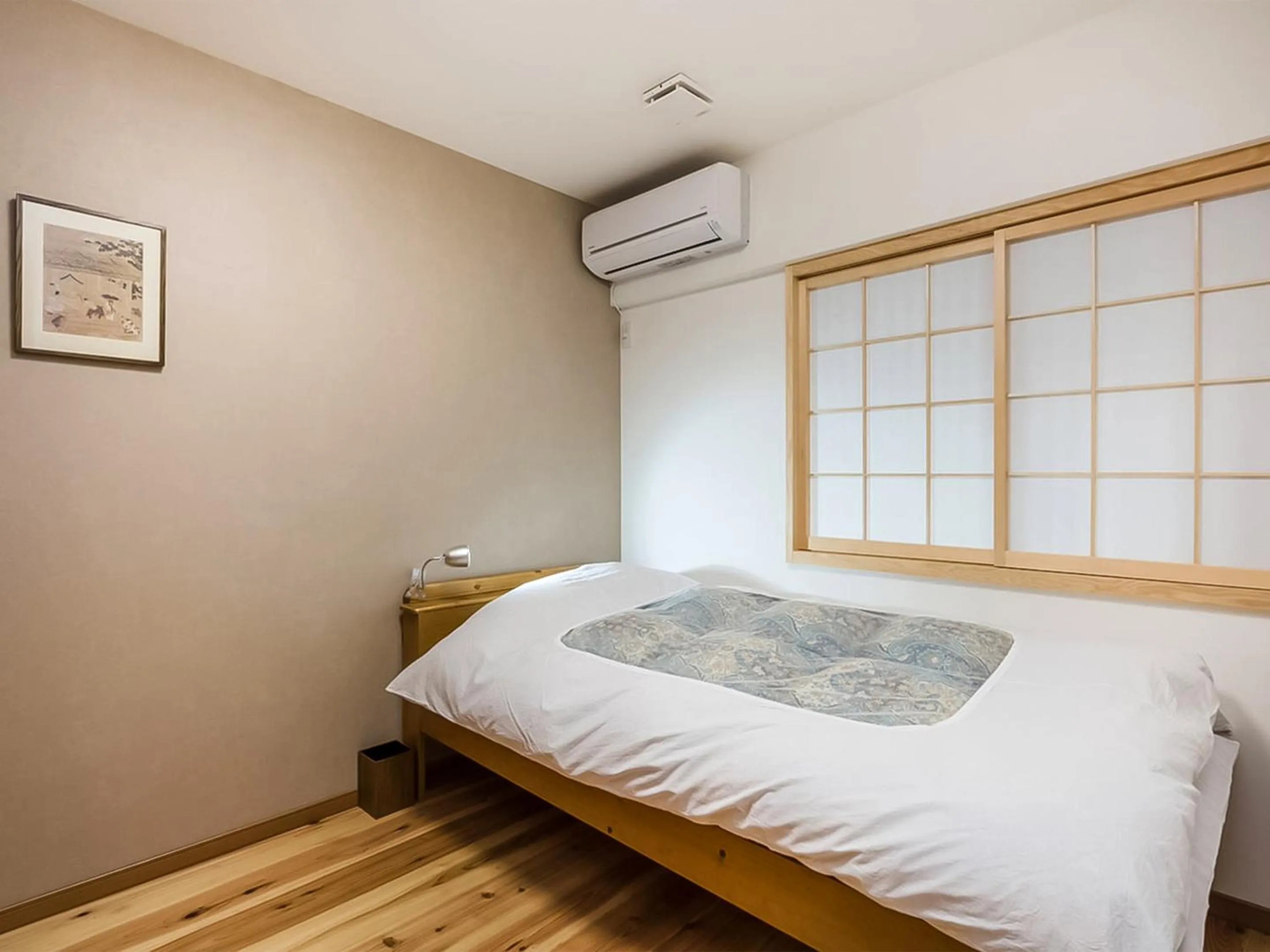 Photo of the whole room, Bed in Aya inn Karasuma gojo