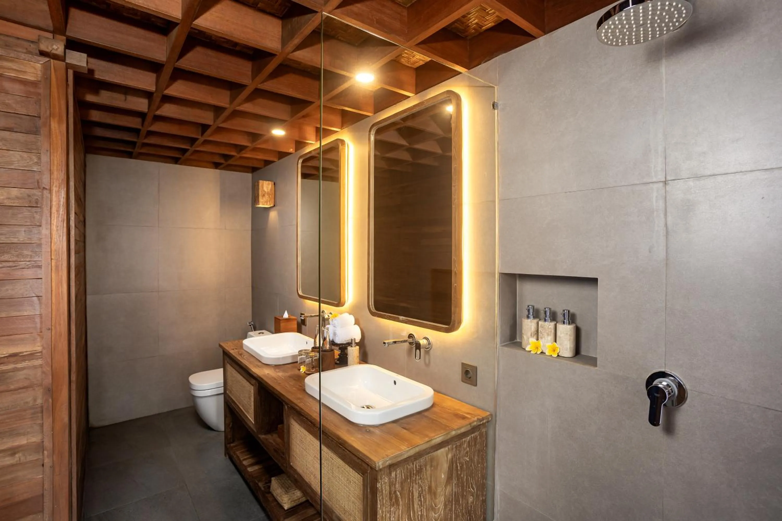 Shower in Yana Villas Kemenuh by GenuineHost