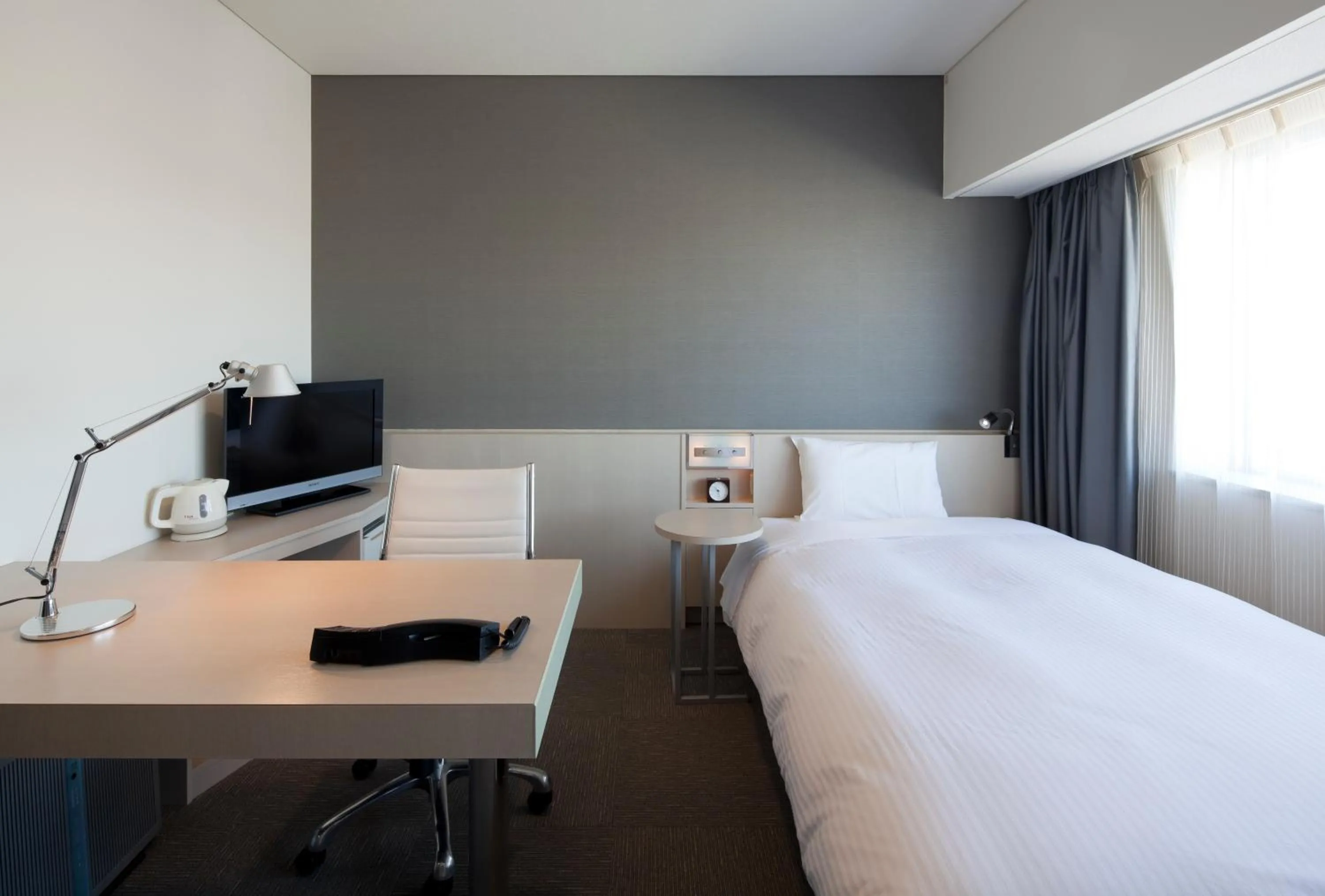 Photo of the whole room, Bed in X wave Funabashi