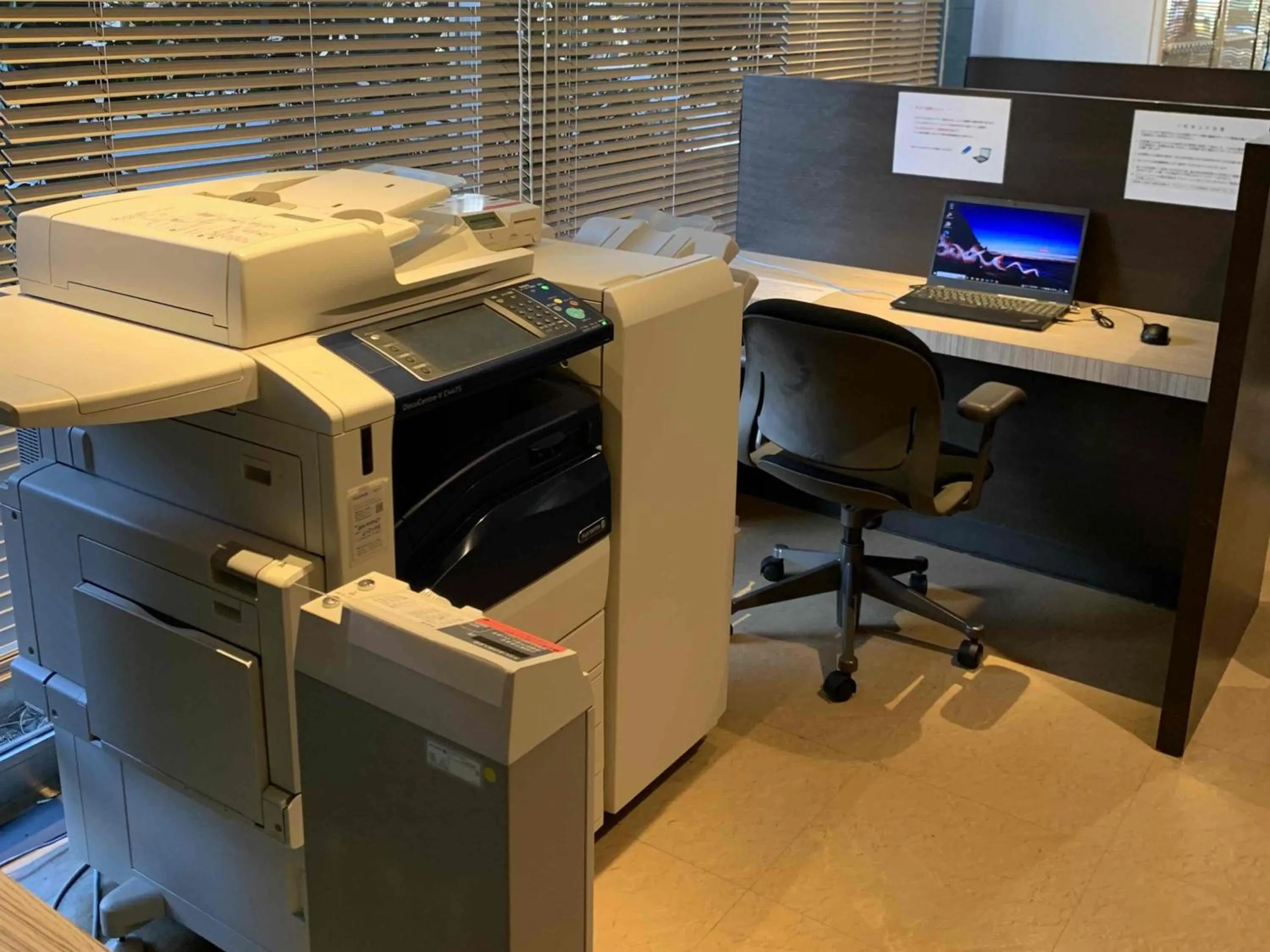 Business facilities in X wave Funabashi