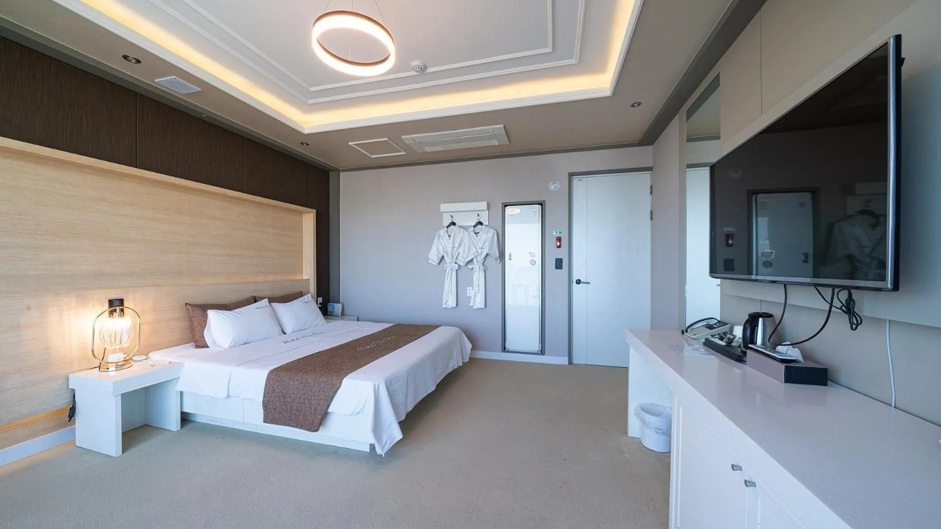 Bed in Hotel The One