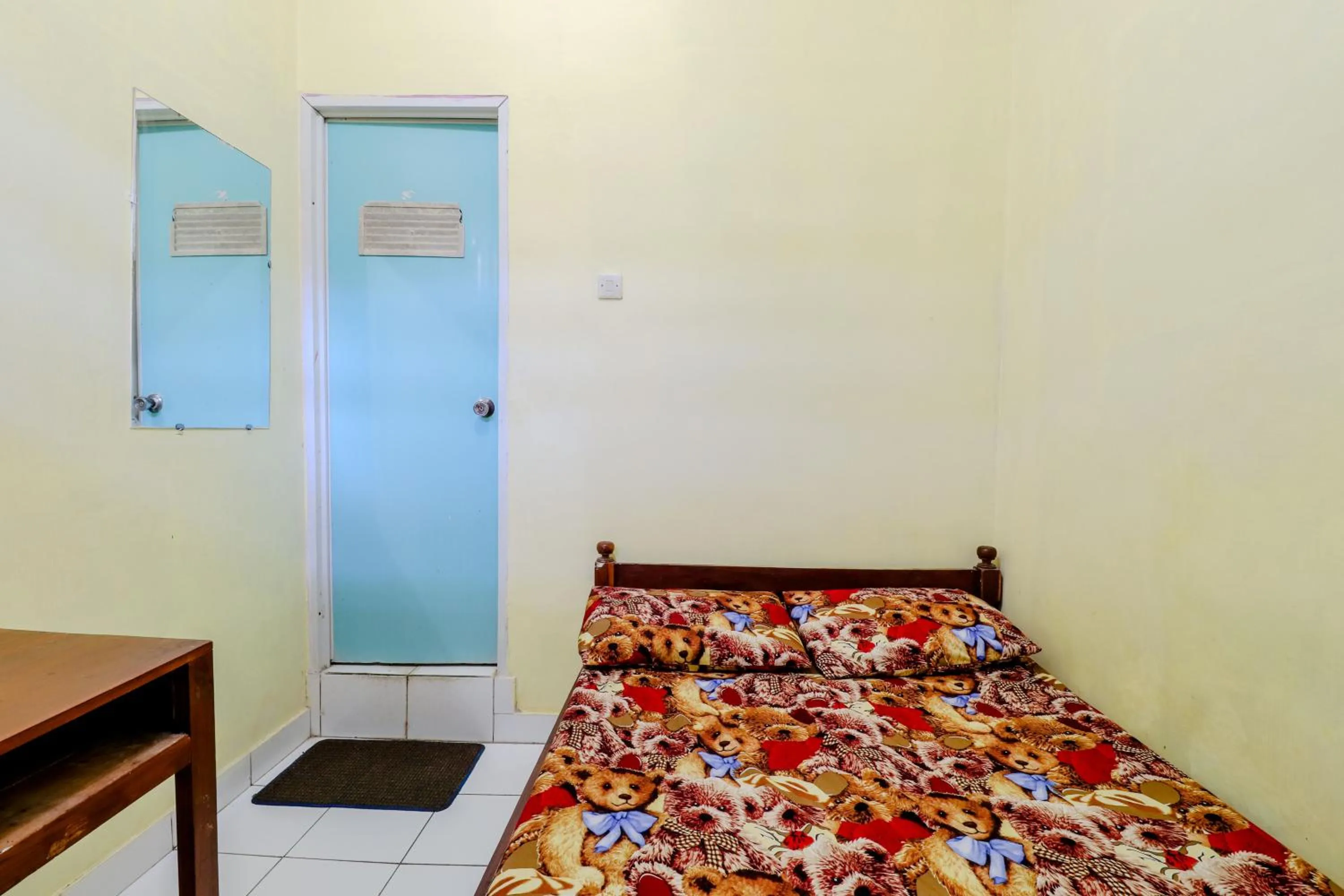 Bedroom, Bed in Hotel Kukup Indah