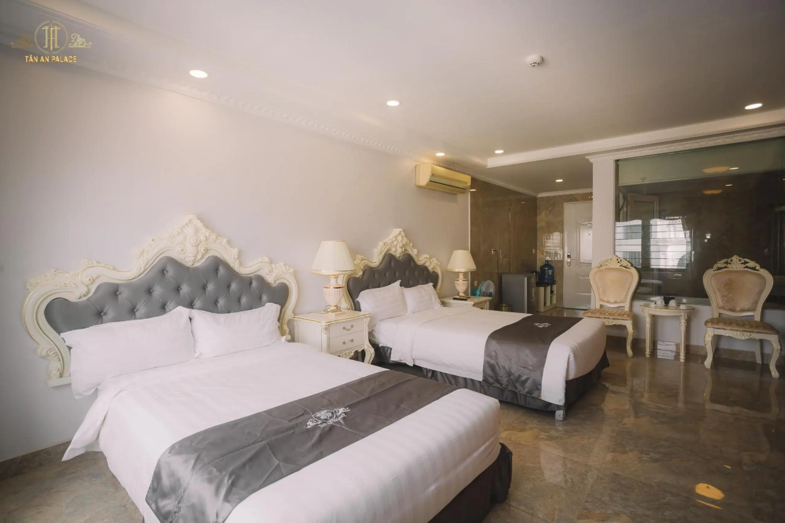 Bedroom, Bed in Tan An Palace