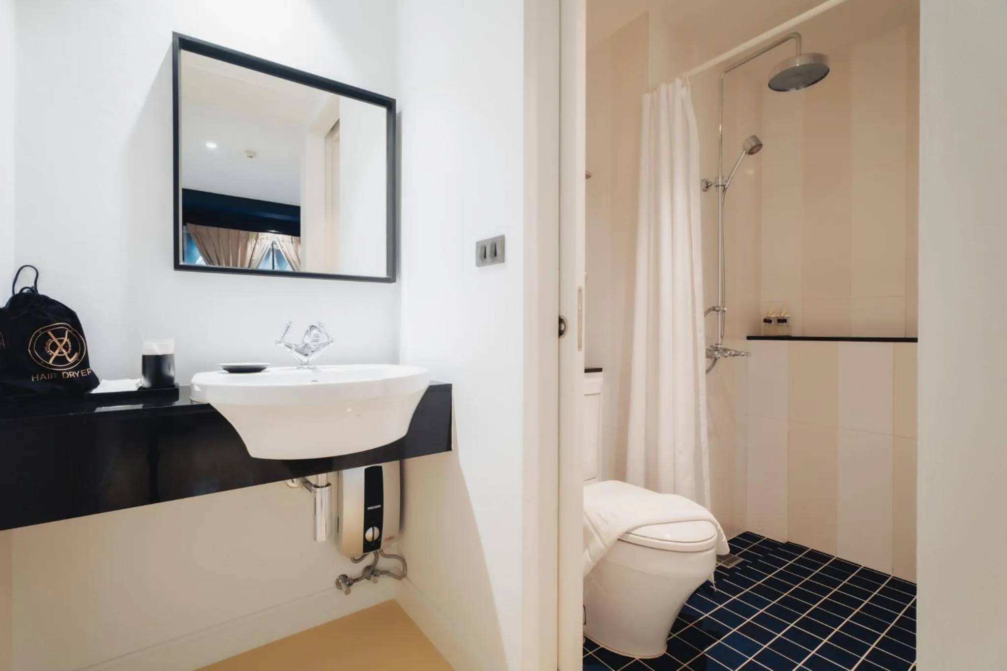 Bathroom in Xinlor House - Phuket Old Town