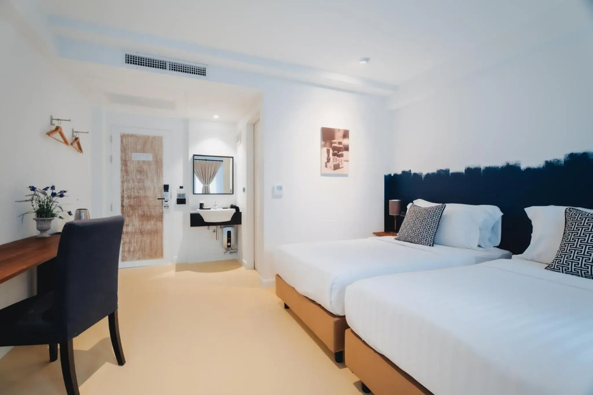Deluxe Twin Room in Xinlor House - Phuket Old Town Deluxe Twin Room in Xinlor House - Phuket Old Town
