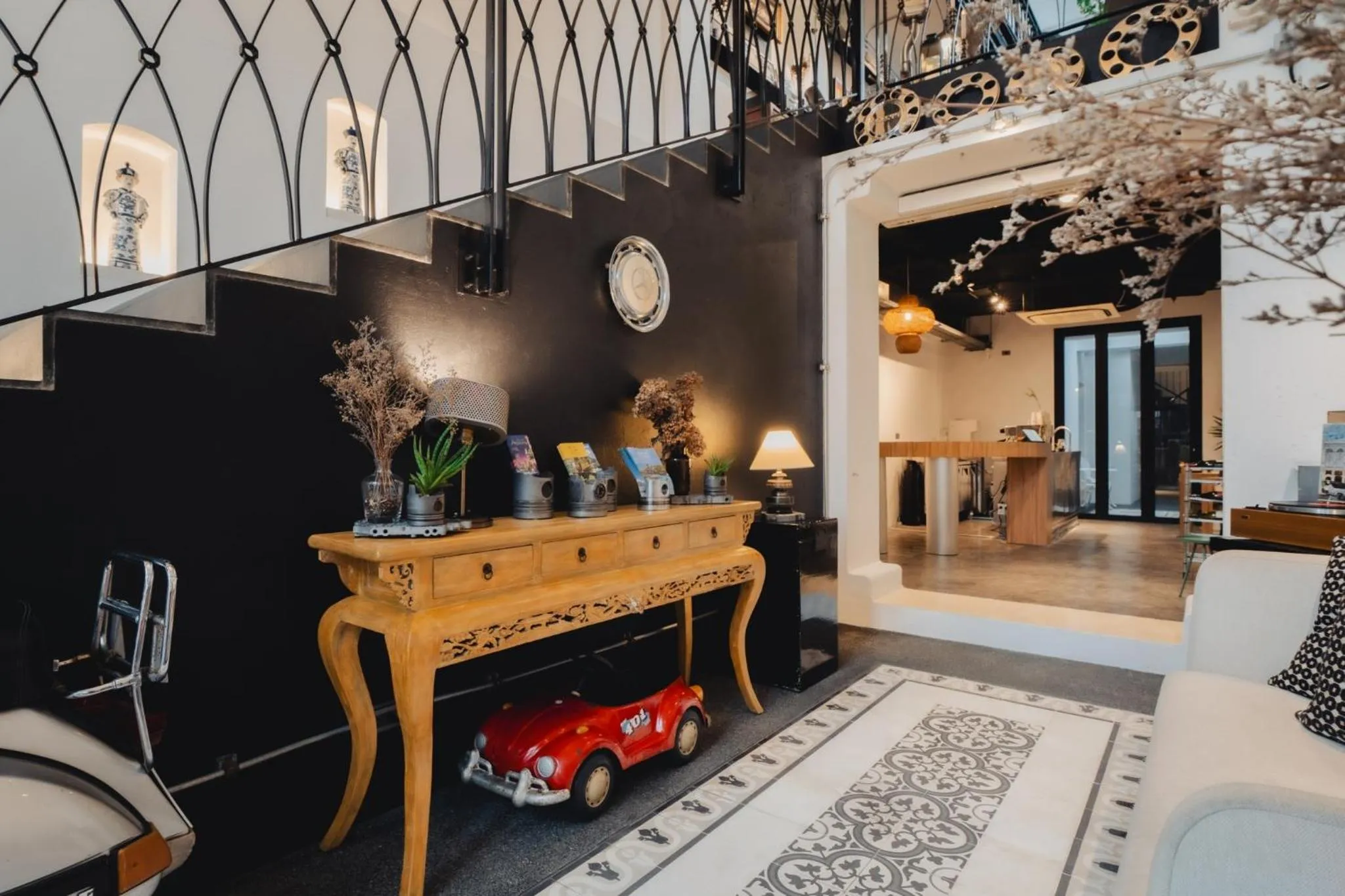 Property building in Xinlor House - Phuket Old Town