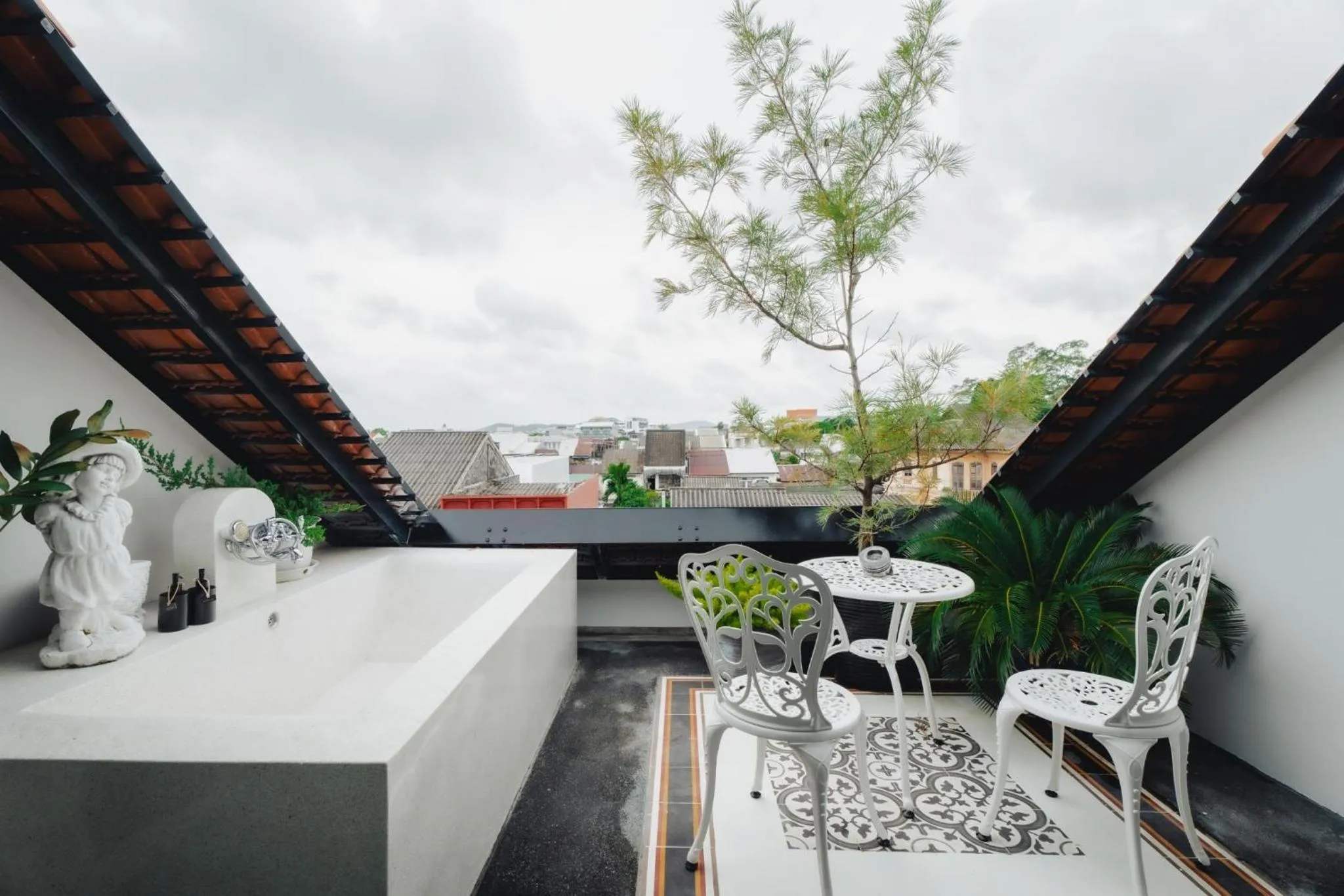 Balcony/Terrace in Xinlor House - Phuket Old Town