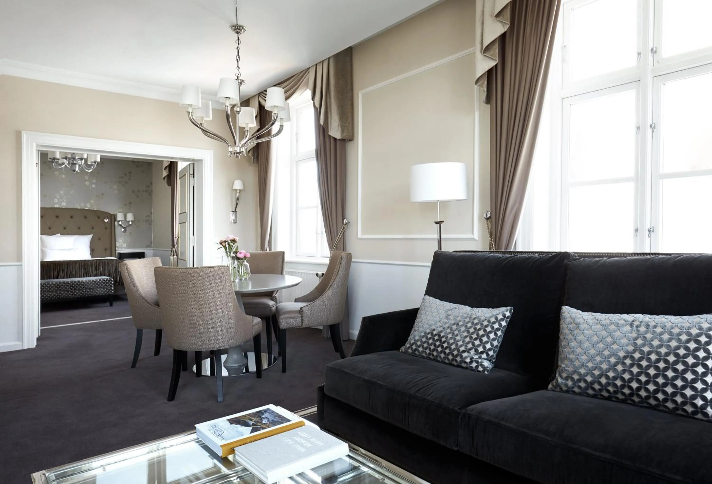 Living room in Phoenix Copenhagen