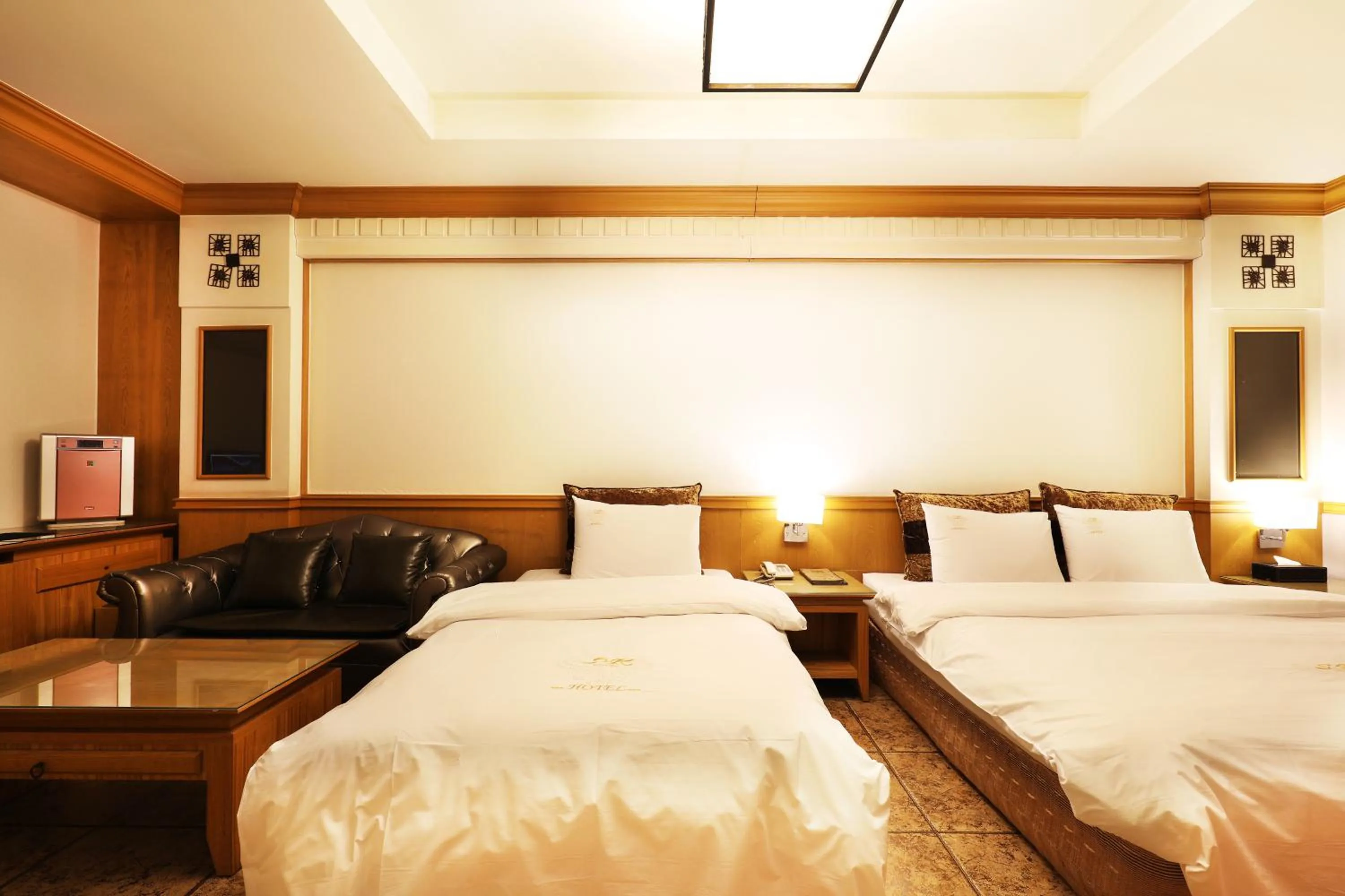 Bed in Bucheon SR Hotel