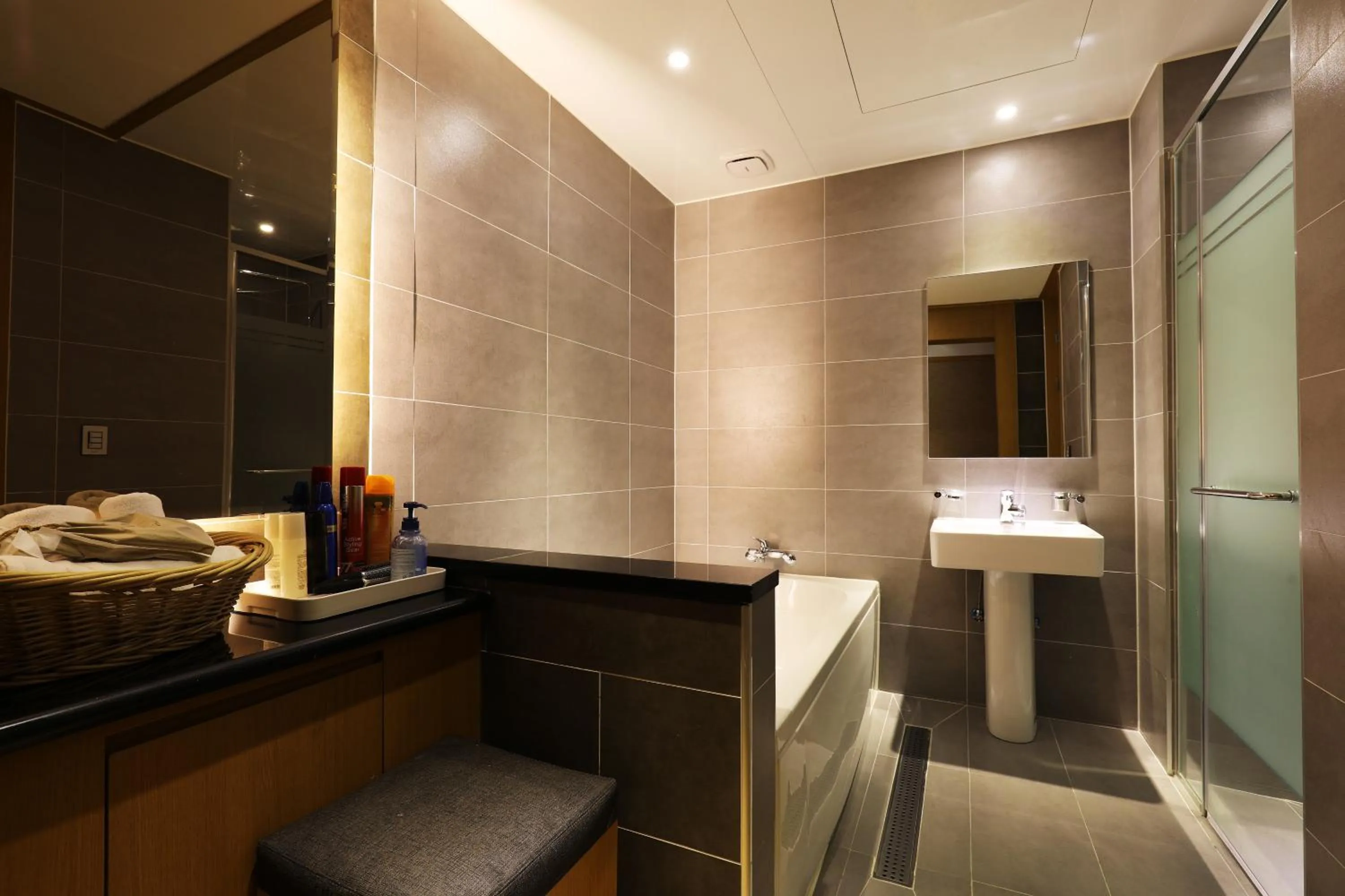 Bathroom in Bucheon SR Hotel