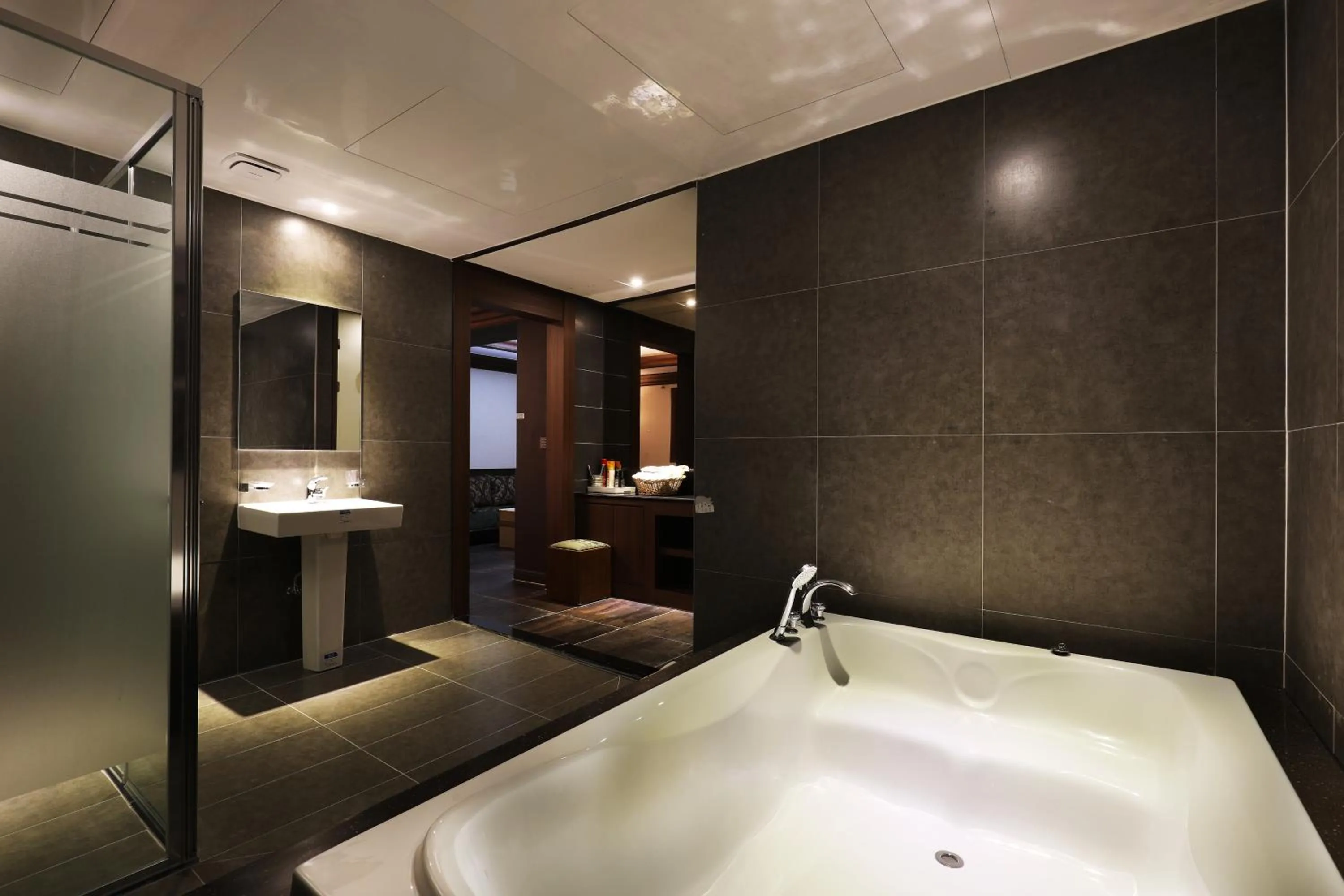 Shower in Bucheon SR Hotel