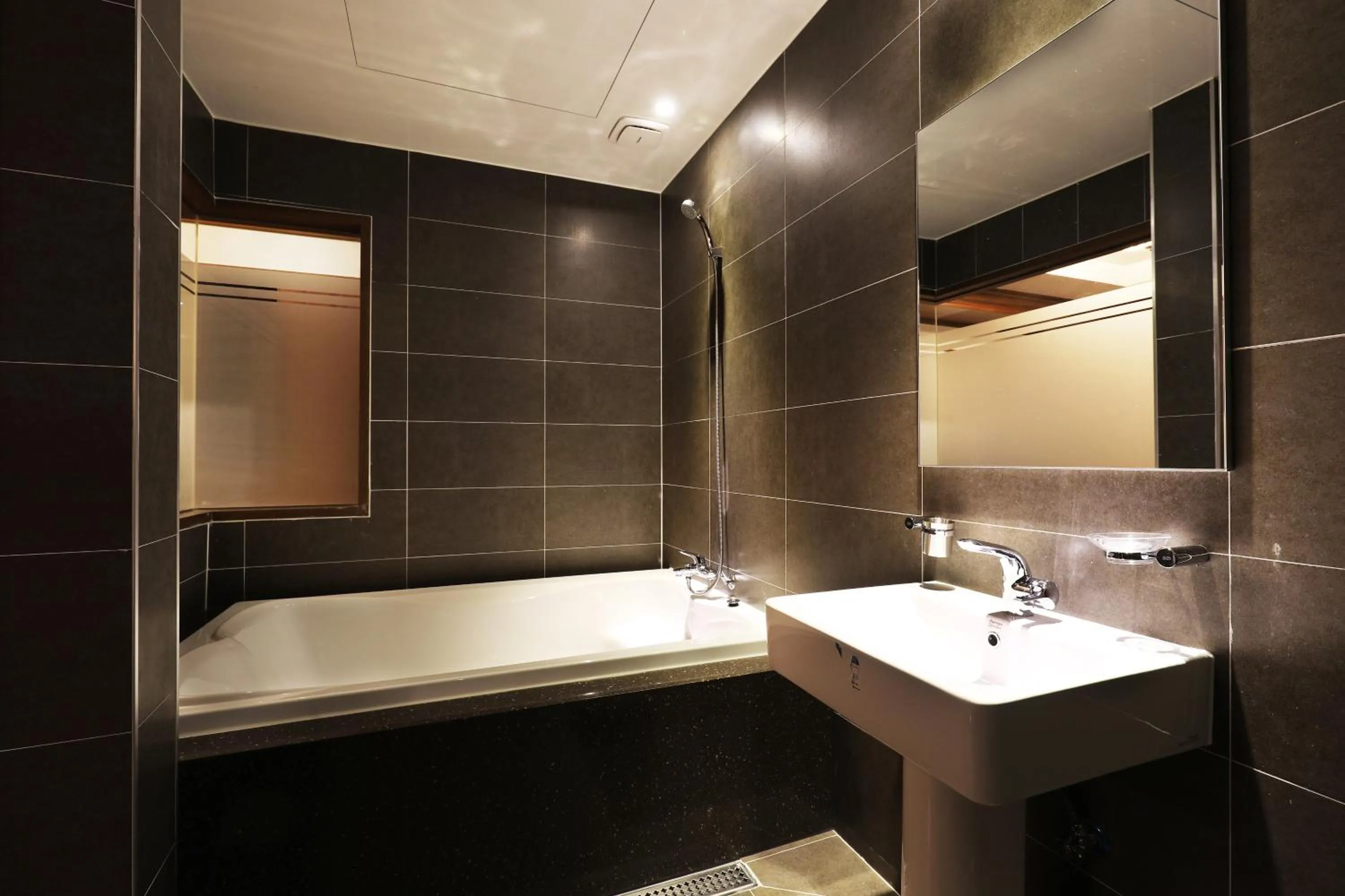 Bathroom in Bucheon SR Hotel