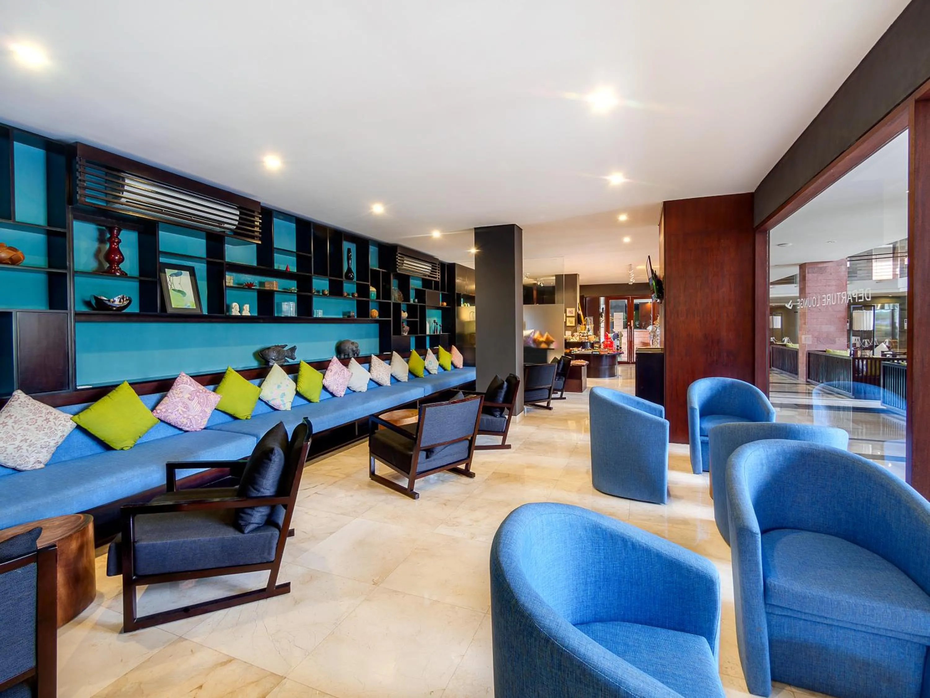 Area and facilities in Suites by Watermark Hotel and Spa