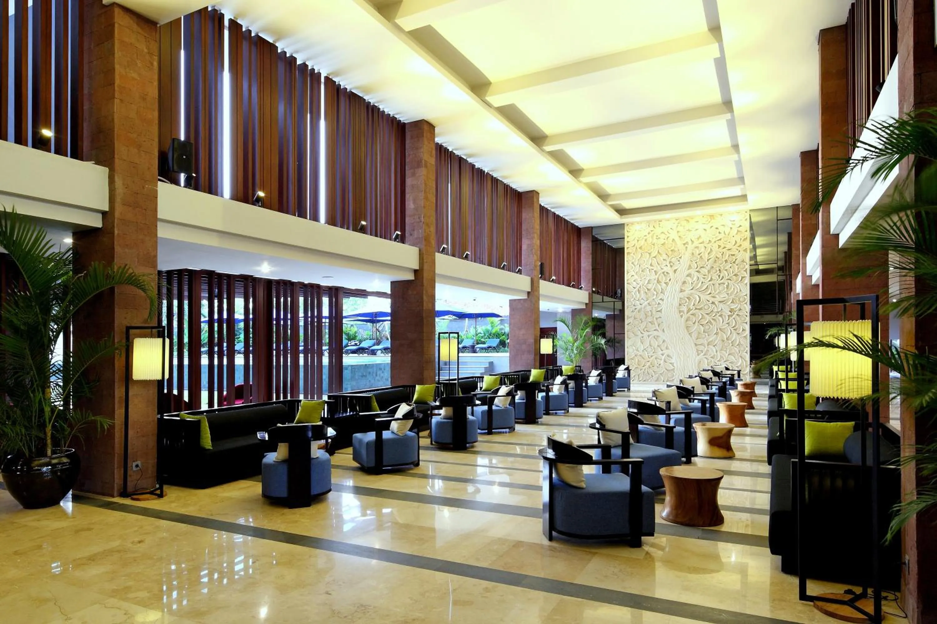 Lobby or reception in Suites by Watermark Hotel and Spa