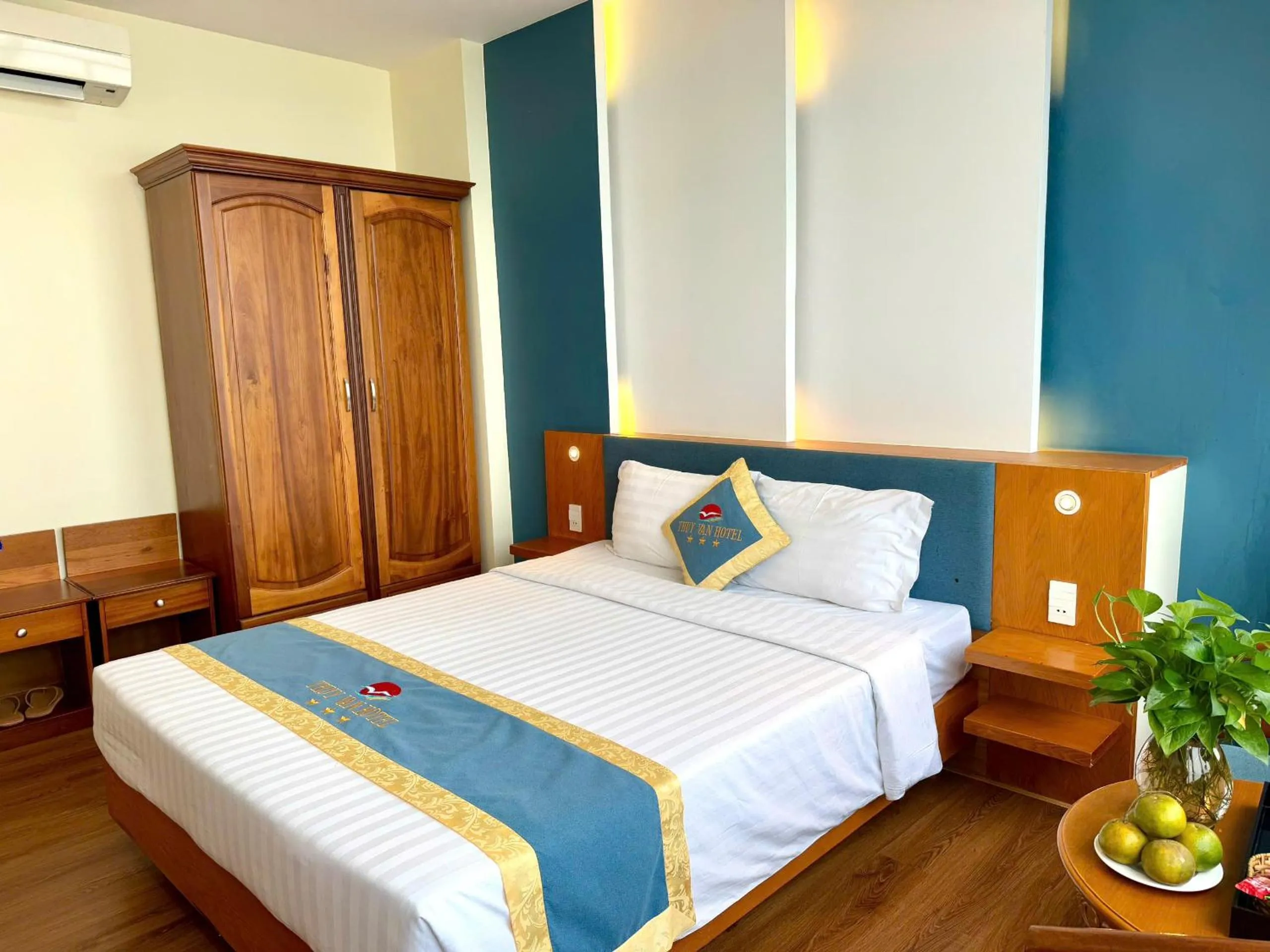 Bed in Thuy Van Hotel