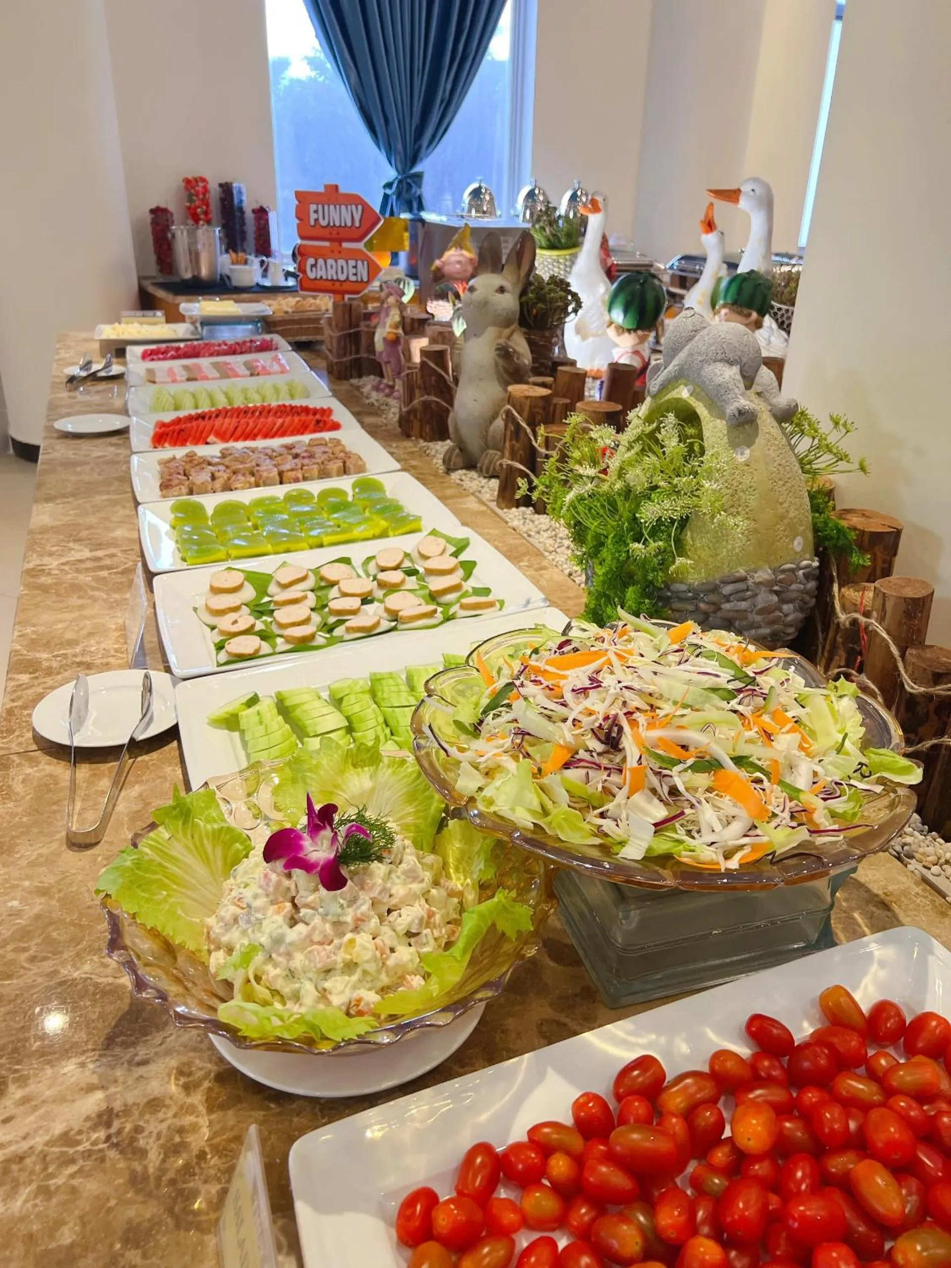 Breakfast in Thuy Van Hotel