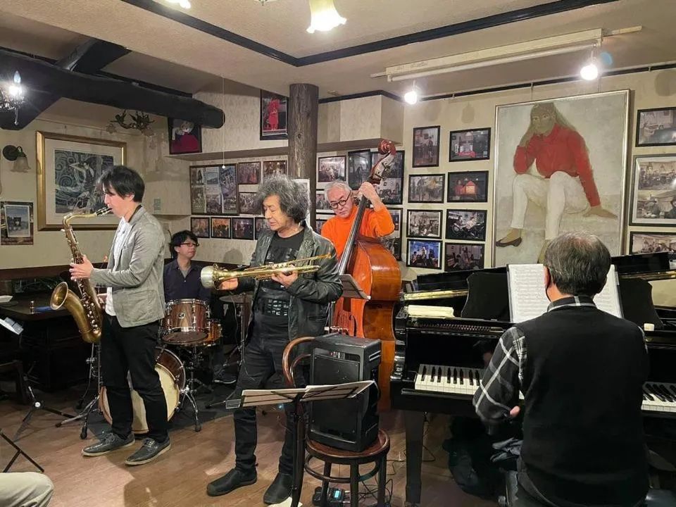 Live Cafe Hisui no Umi