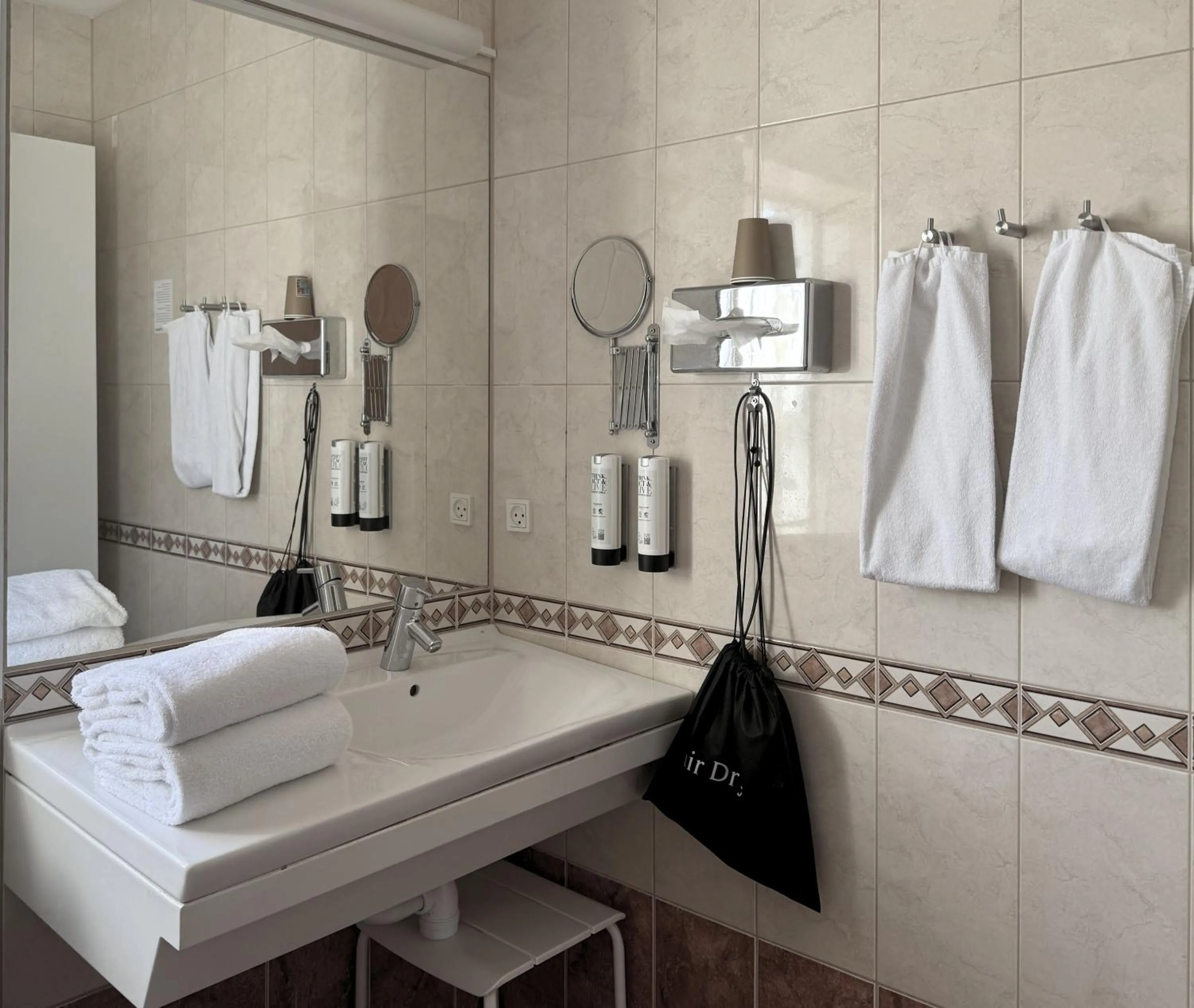 Bathroom in Helnan Marselis Hotel