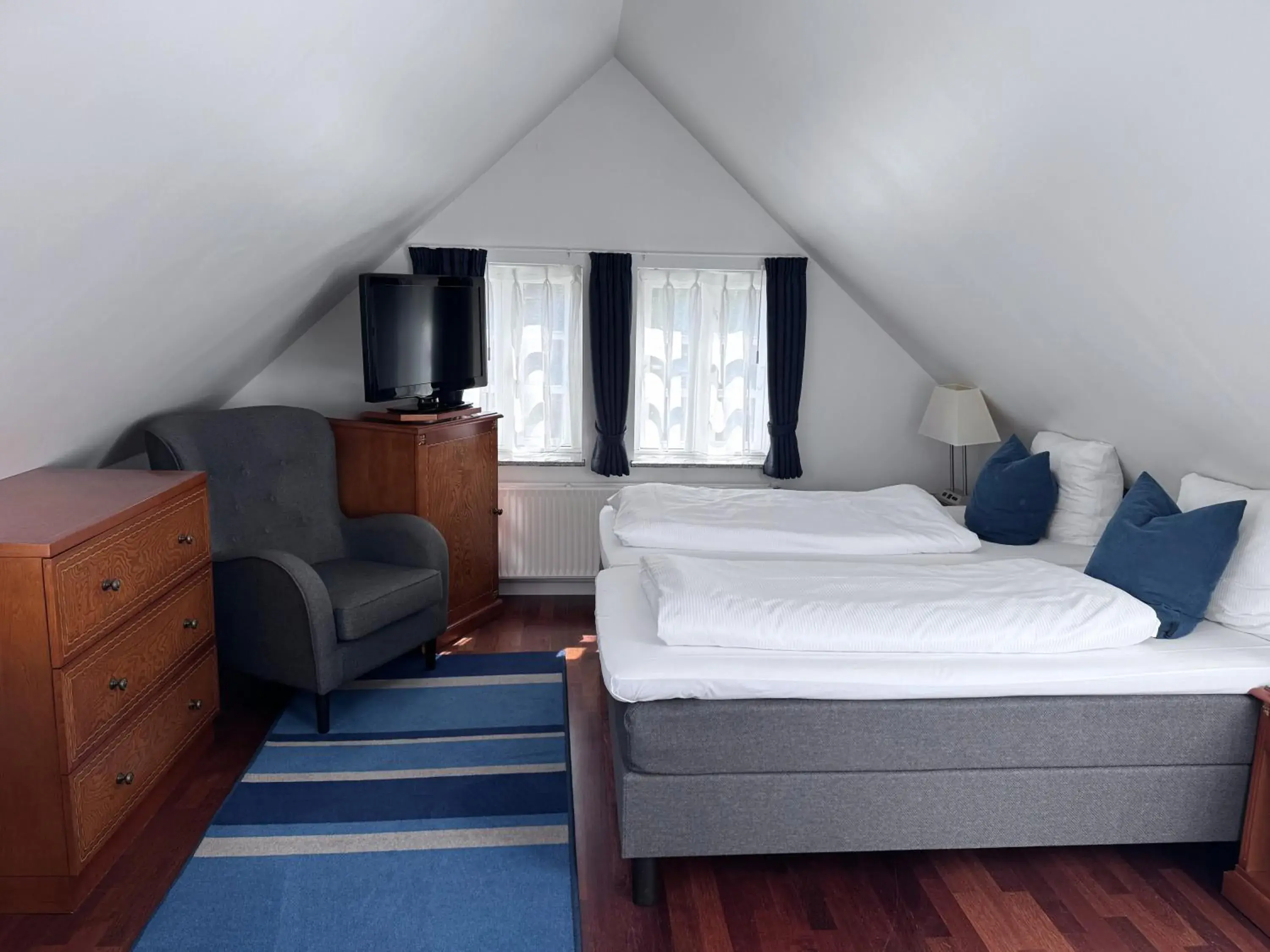 Single Annex - single occupancy in Helnan Marselis Hotel Single Annex - single occupancy in Helnan Marselis Hotel