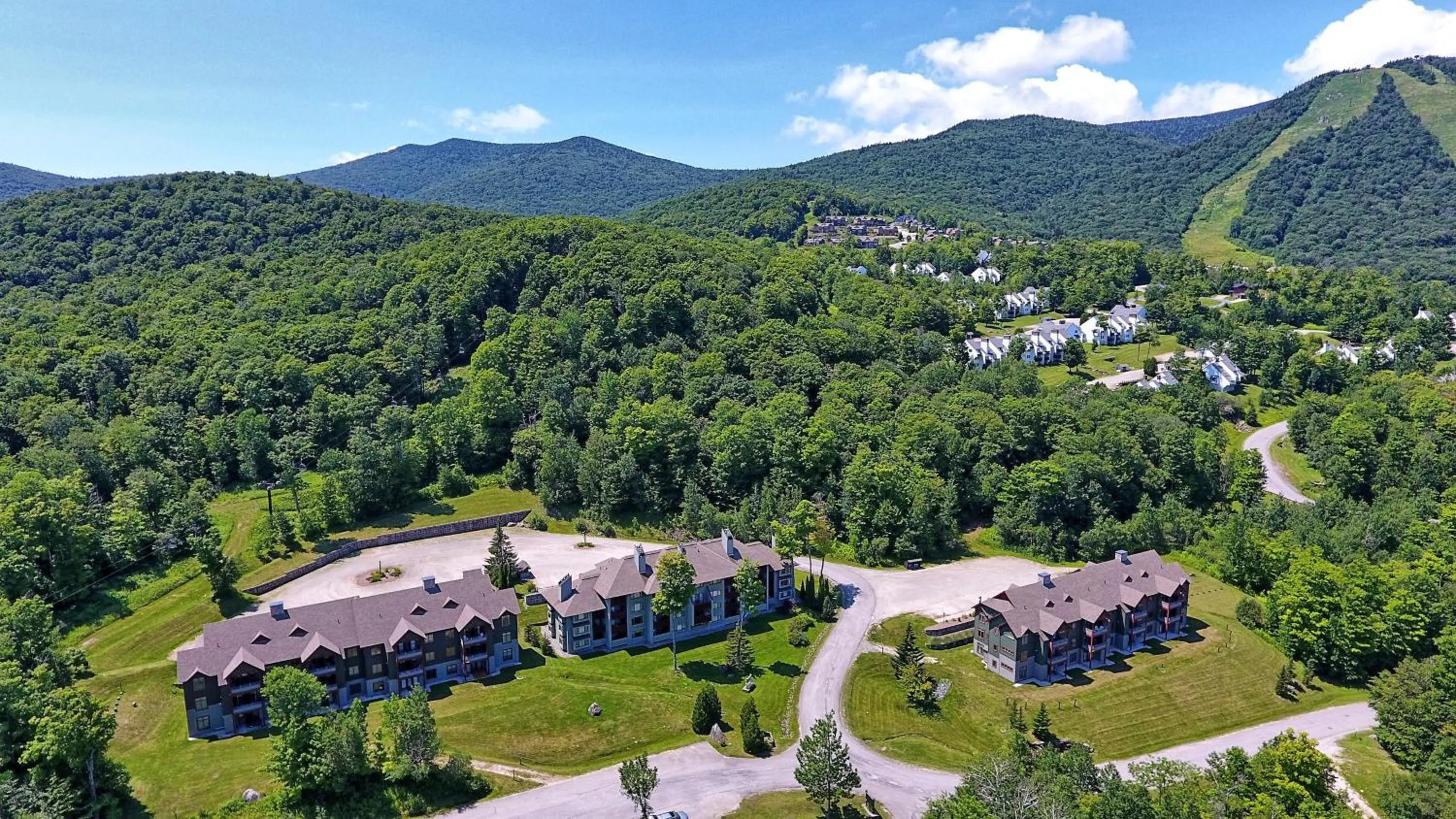 Bird's eye view in Ski on ski off, conveniently located, 2 bedroom condo with beautiful views, access to indoor pool Sunrise B3