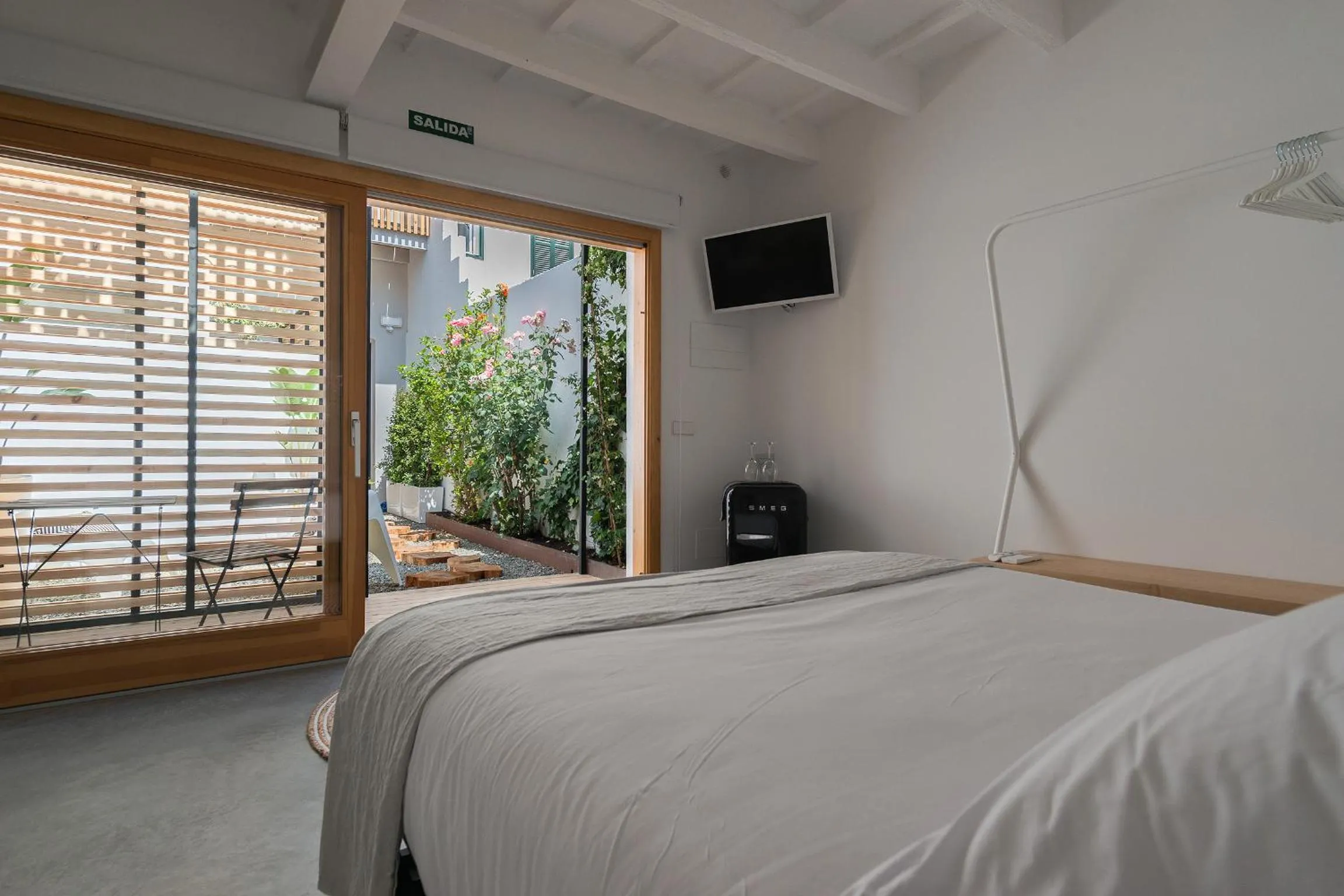 TV and multimedia, Bed in Sodium Boutique Hotel