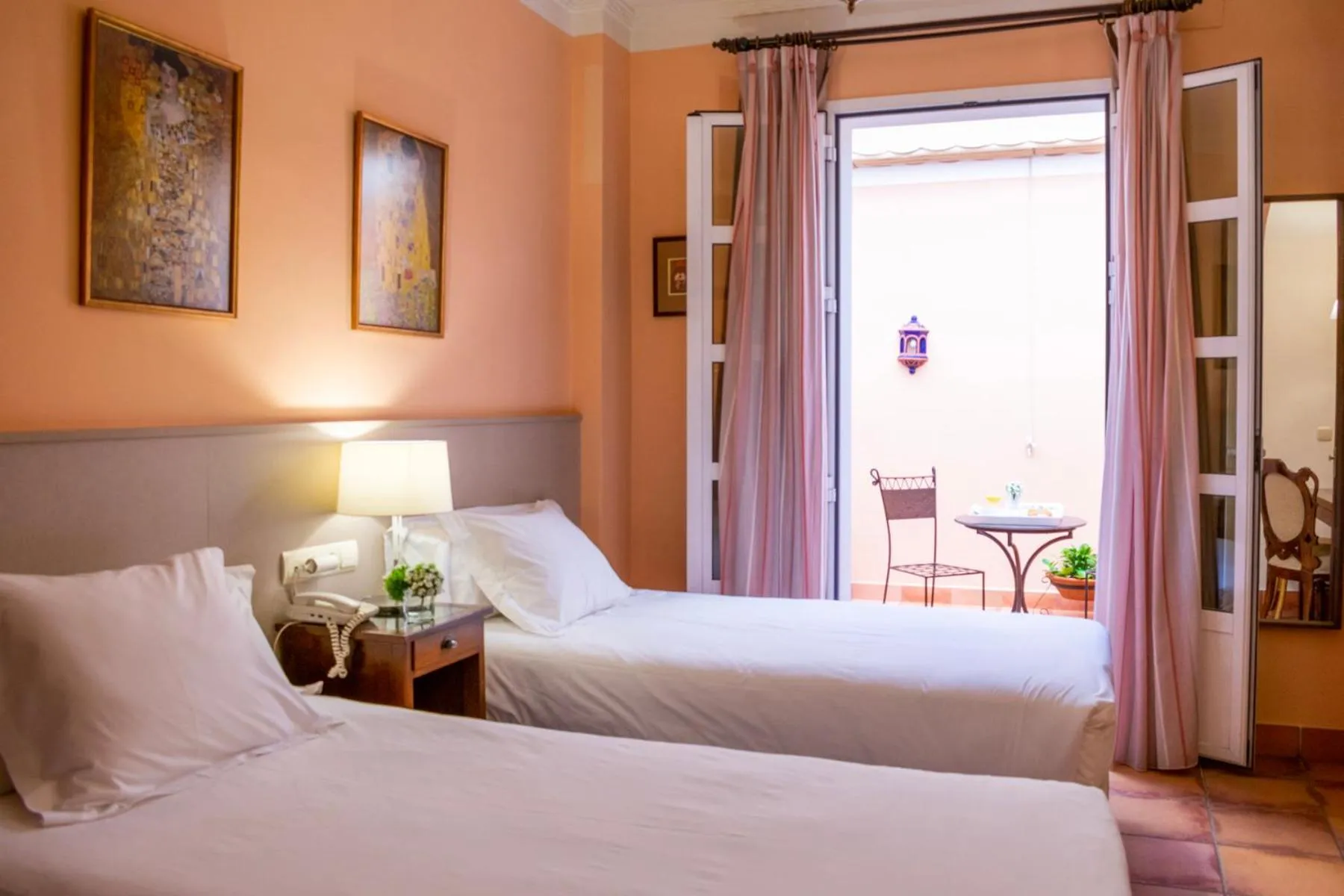 Bed in Hotel Veracruz