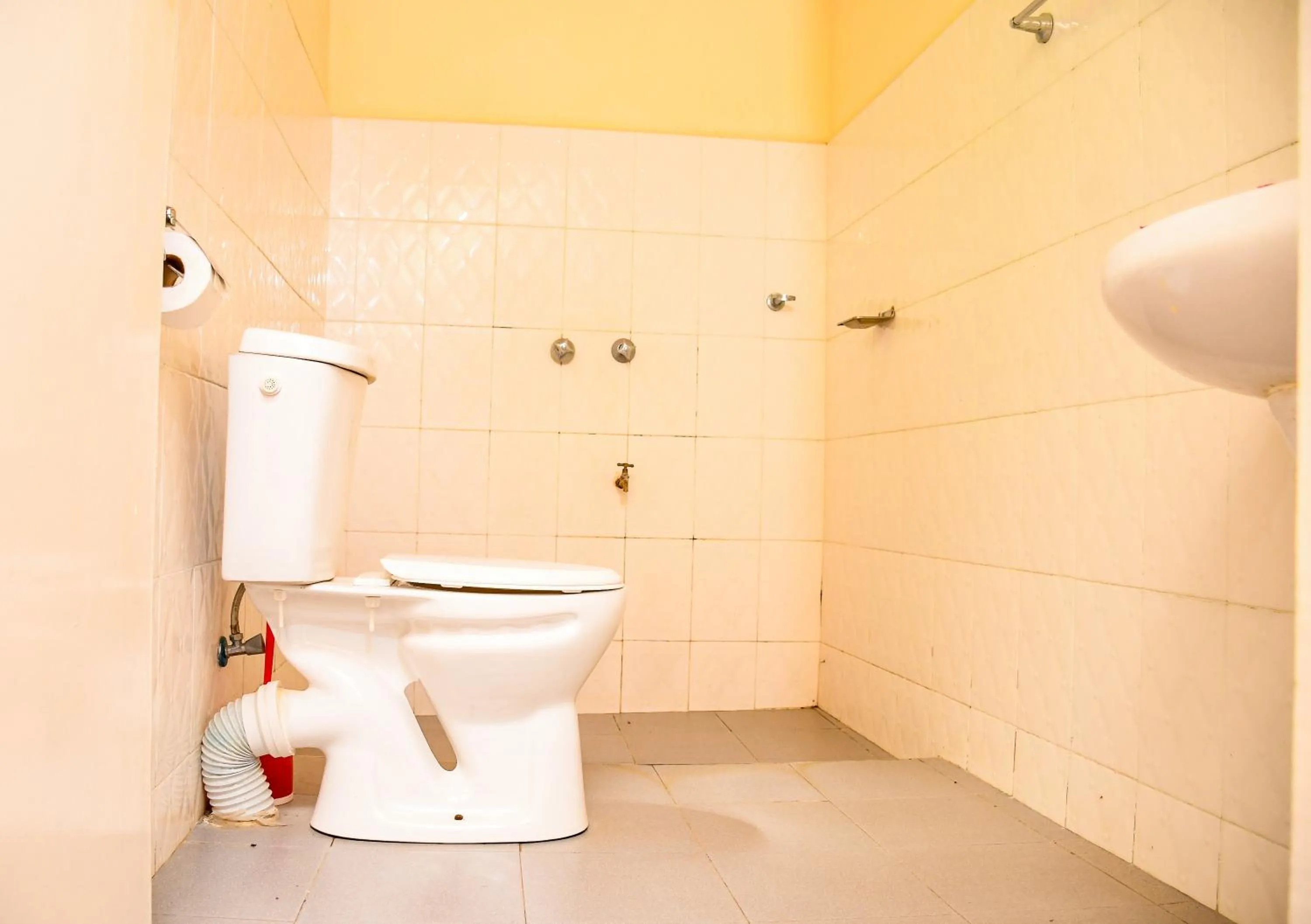 Shower in Naivasha Peppercorn Holiday Resort