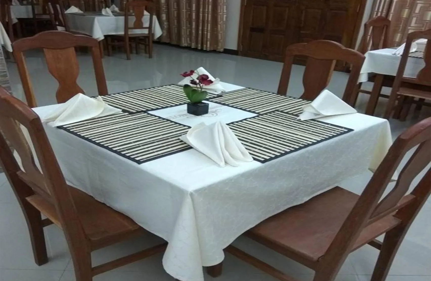 Dining area in Cashewnut Hotel