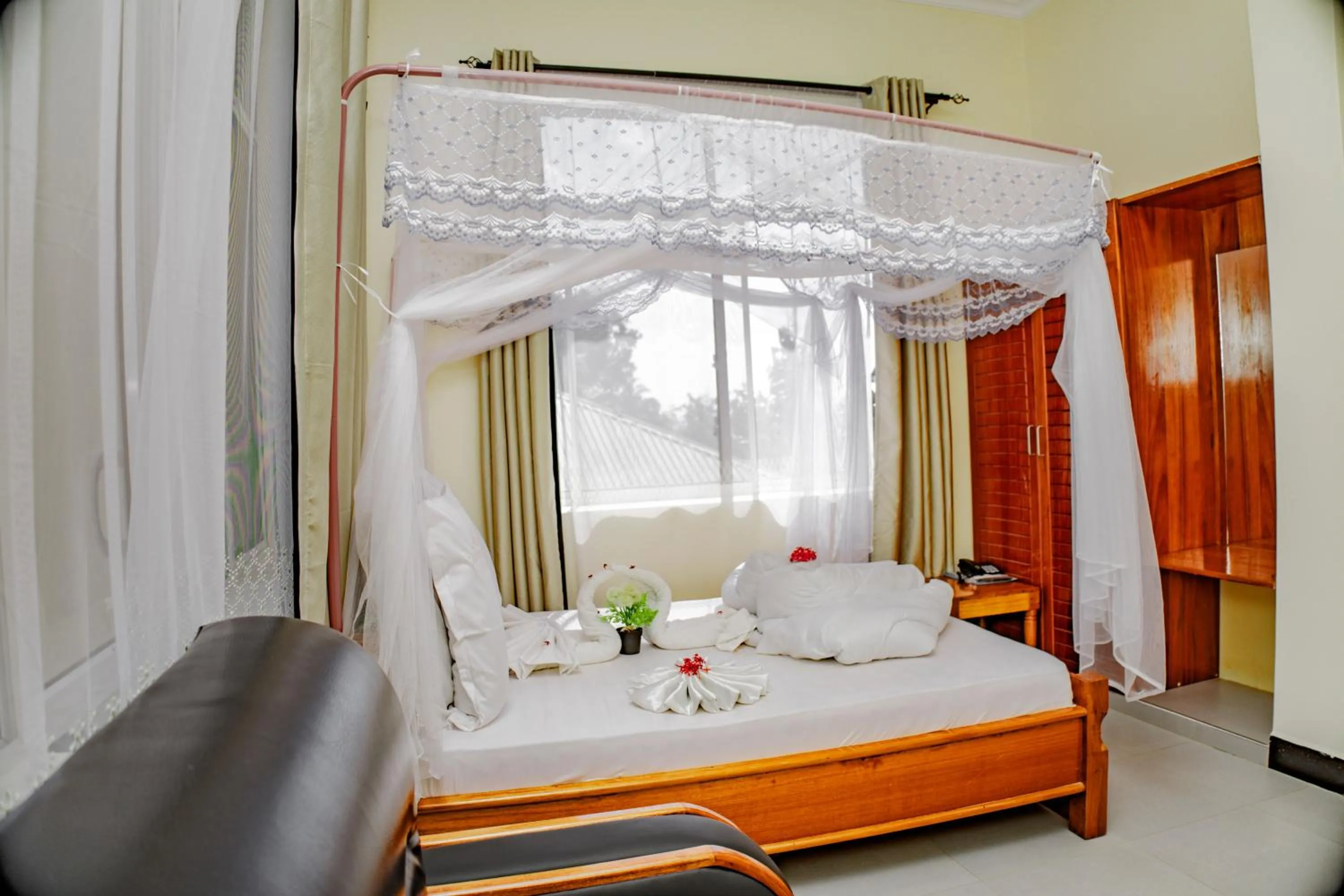 Bed in Cashewnut Hotel