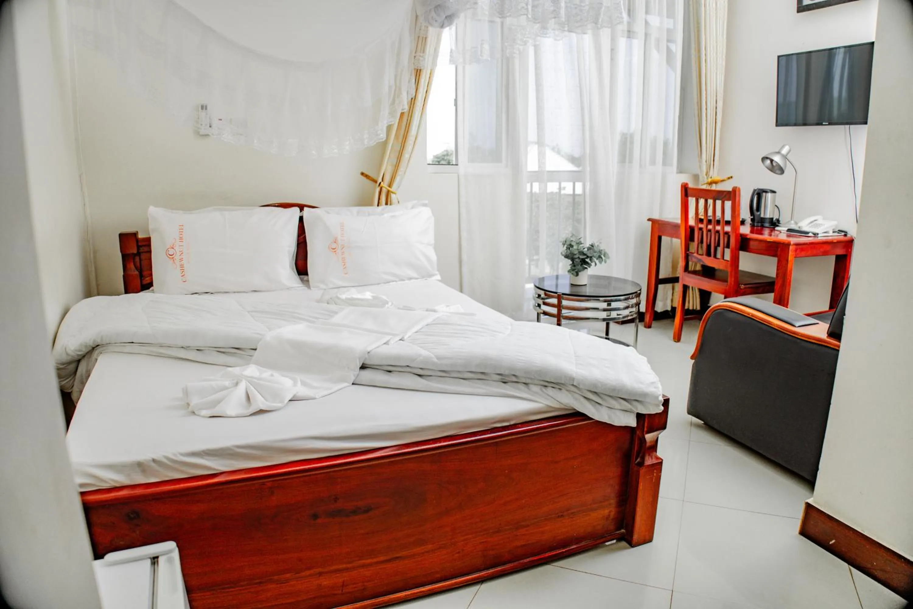 Bed in Cashewnut Hotel
