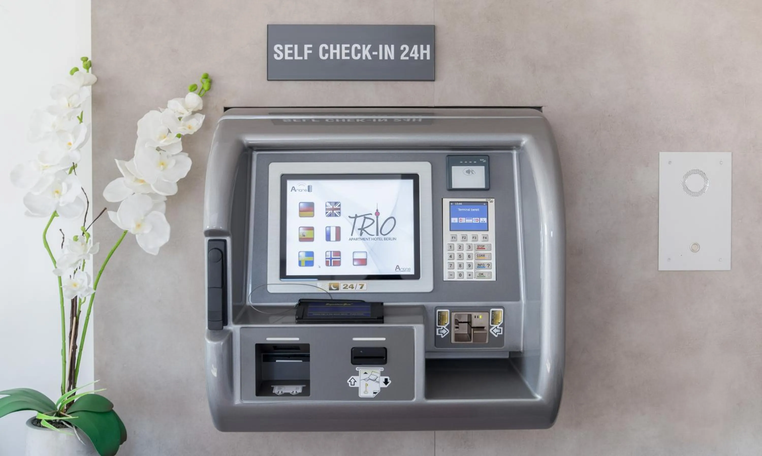 Lobby or reception in TRIO Apartment Hotel Berlin