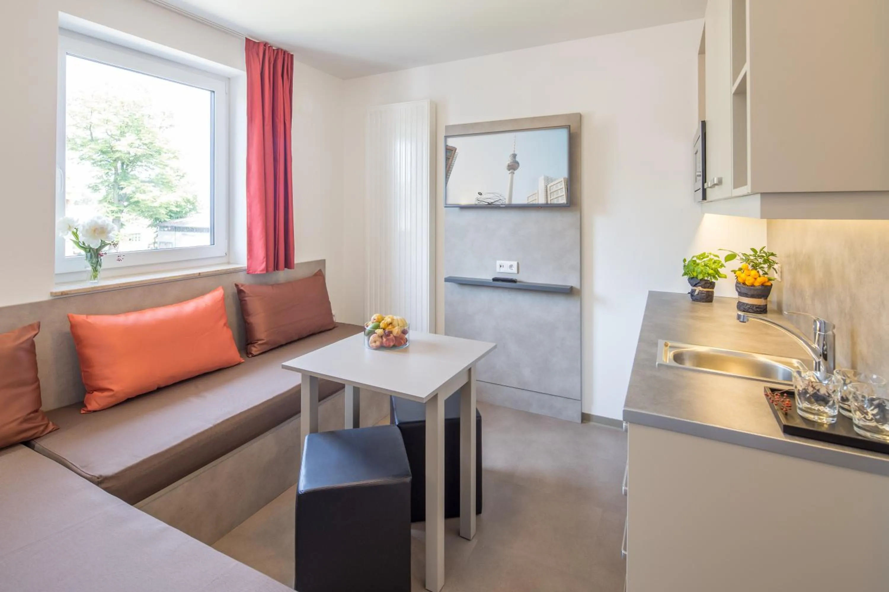 Kitchen or kitchenette in TRIO Apartment Hotel Berlin
