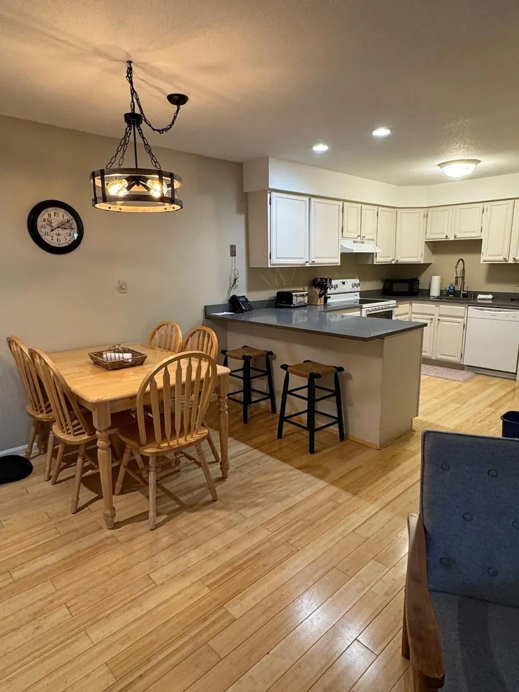 Dining area in Nordic Inn Condominium Resort
