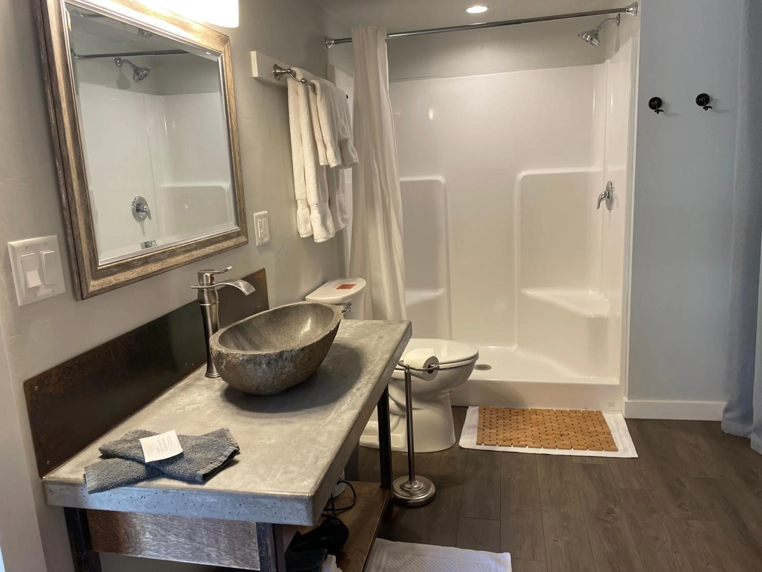 Shower in Escalante Yurts - Luxury Lodging